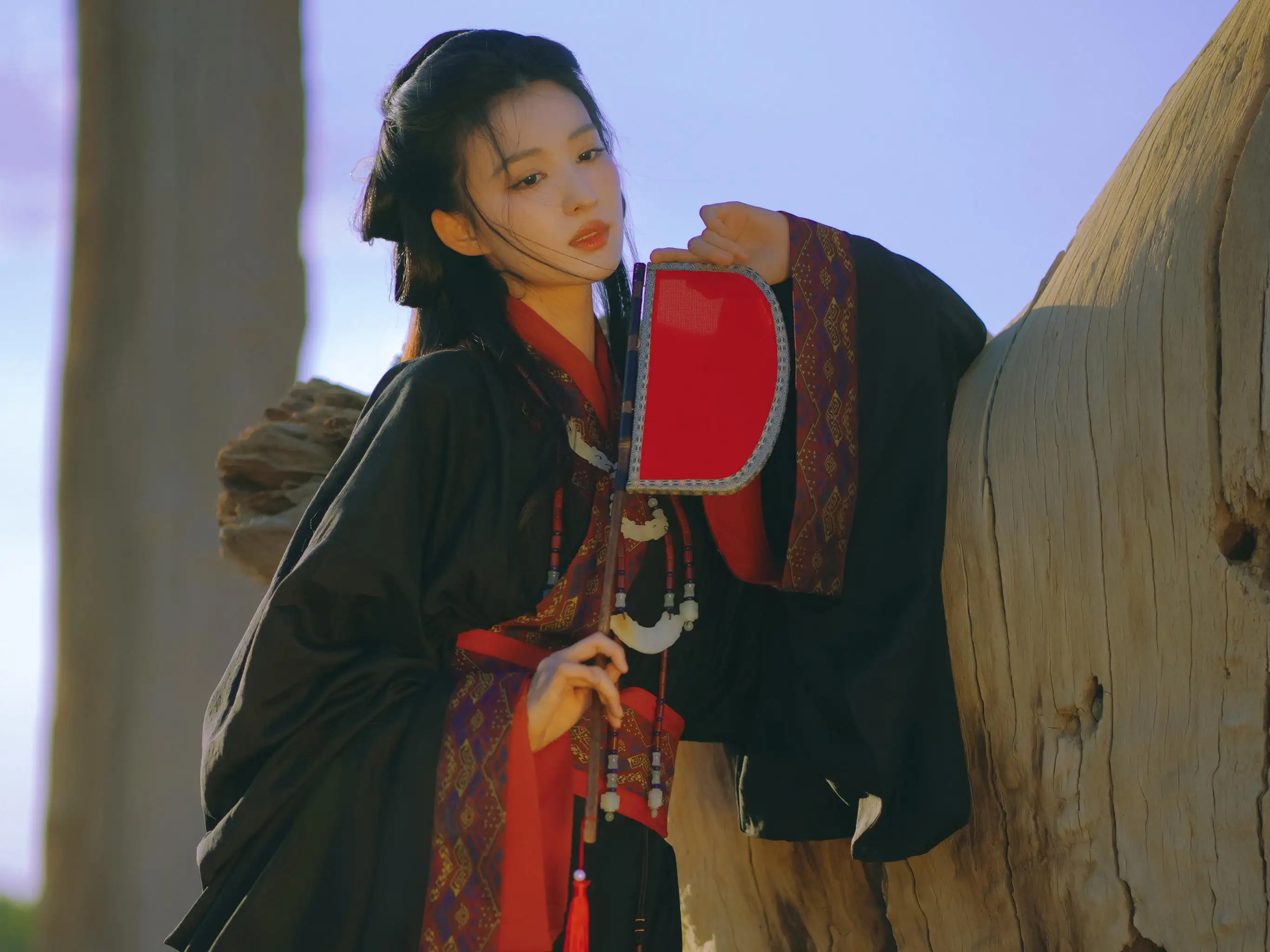 王楚然 古风美女黑色裙子平板壁纸