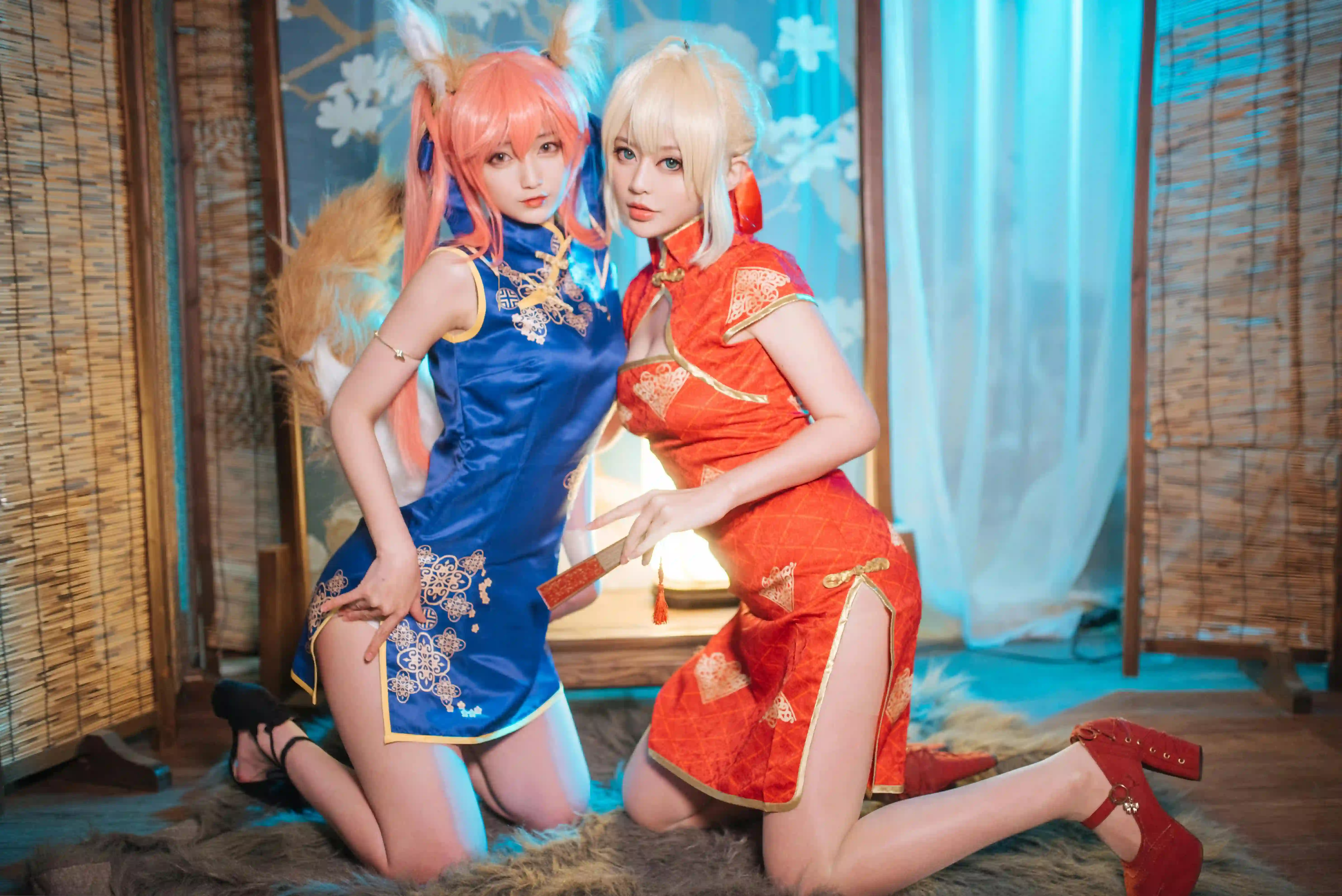 旗袍 双人 cosplay 狐耳 粉色头发 金色短发 红蓝配色 古风