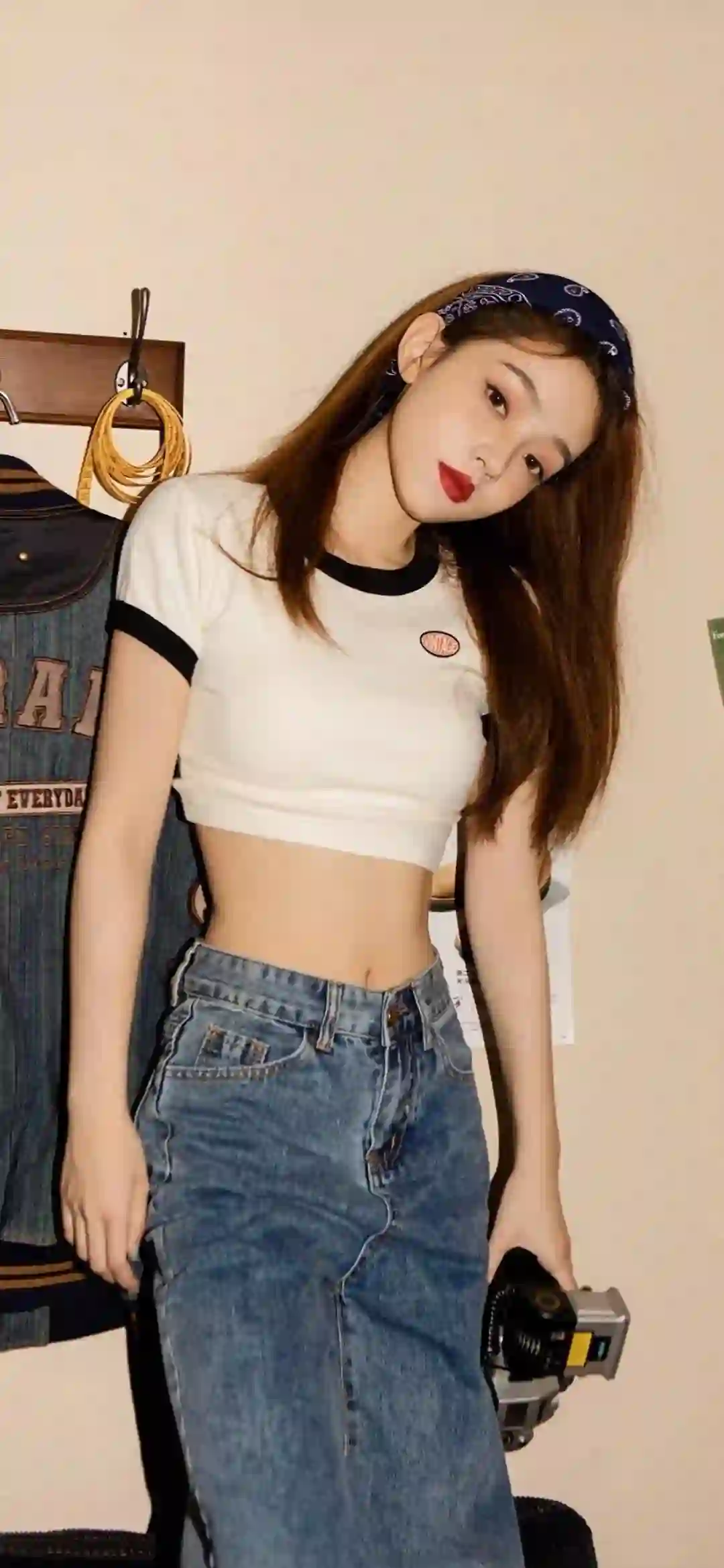 美女 长发美女 牛仔穿搭 个性 居家 摄影