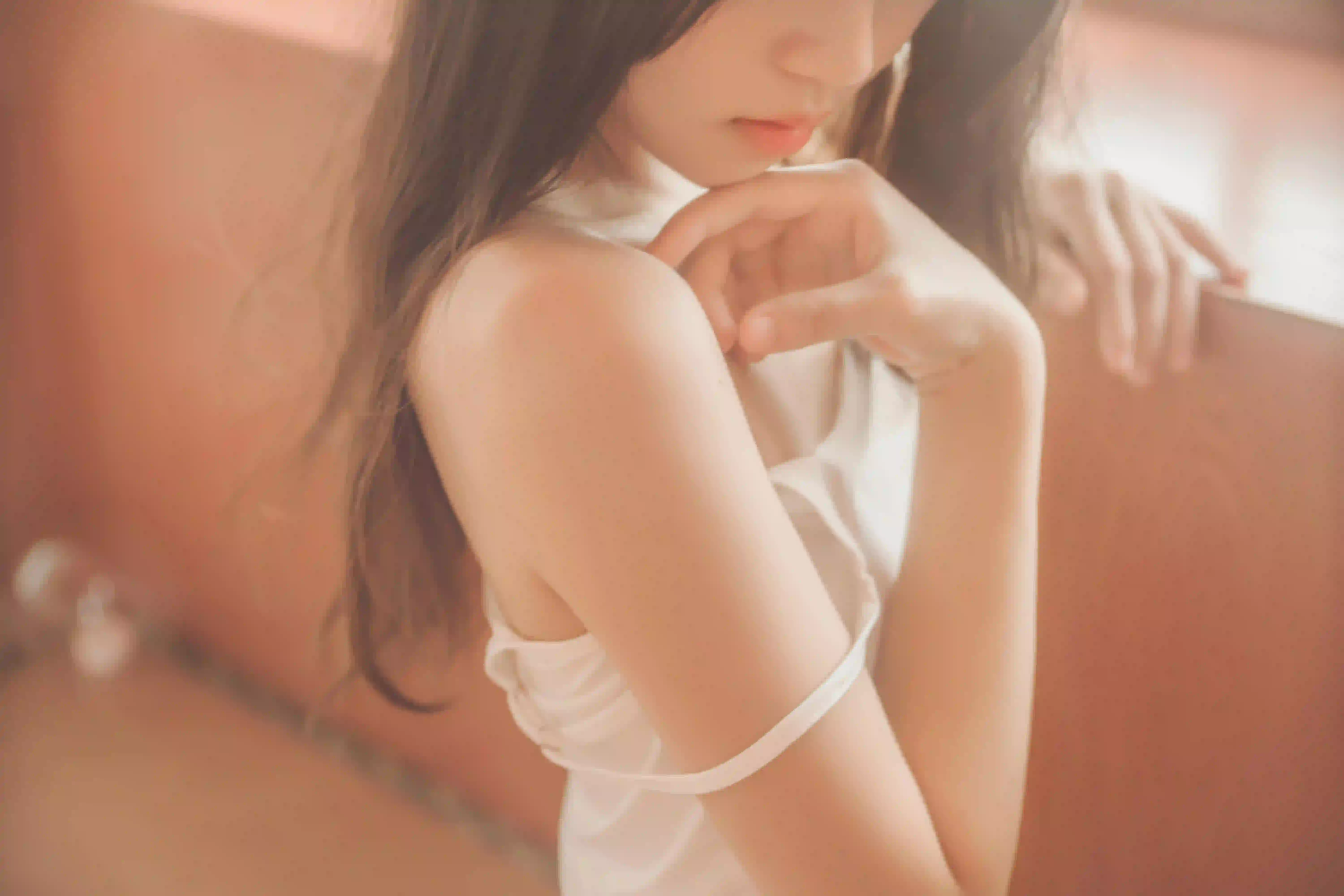 长发清纯美女 居家写真 温馨场景 居家 性感