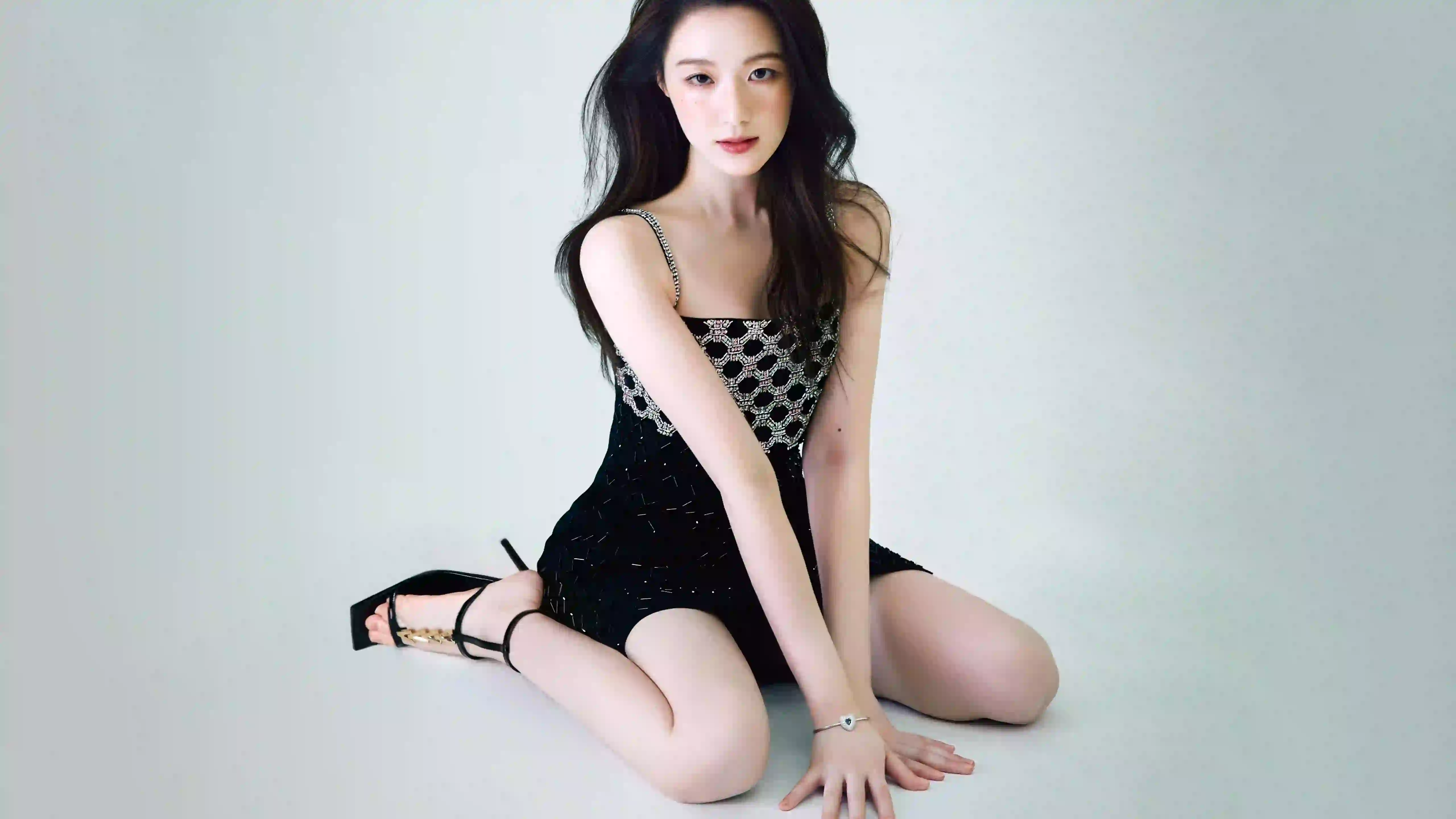 5k 韩国美女明星壁纸 吊带裙 性感 长腿美女 1
