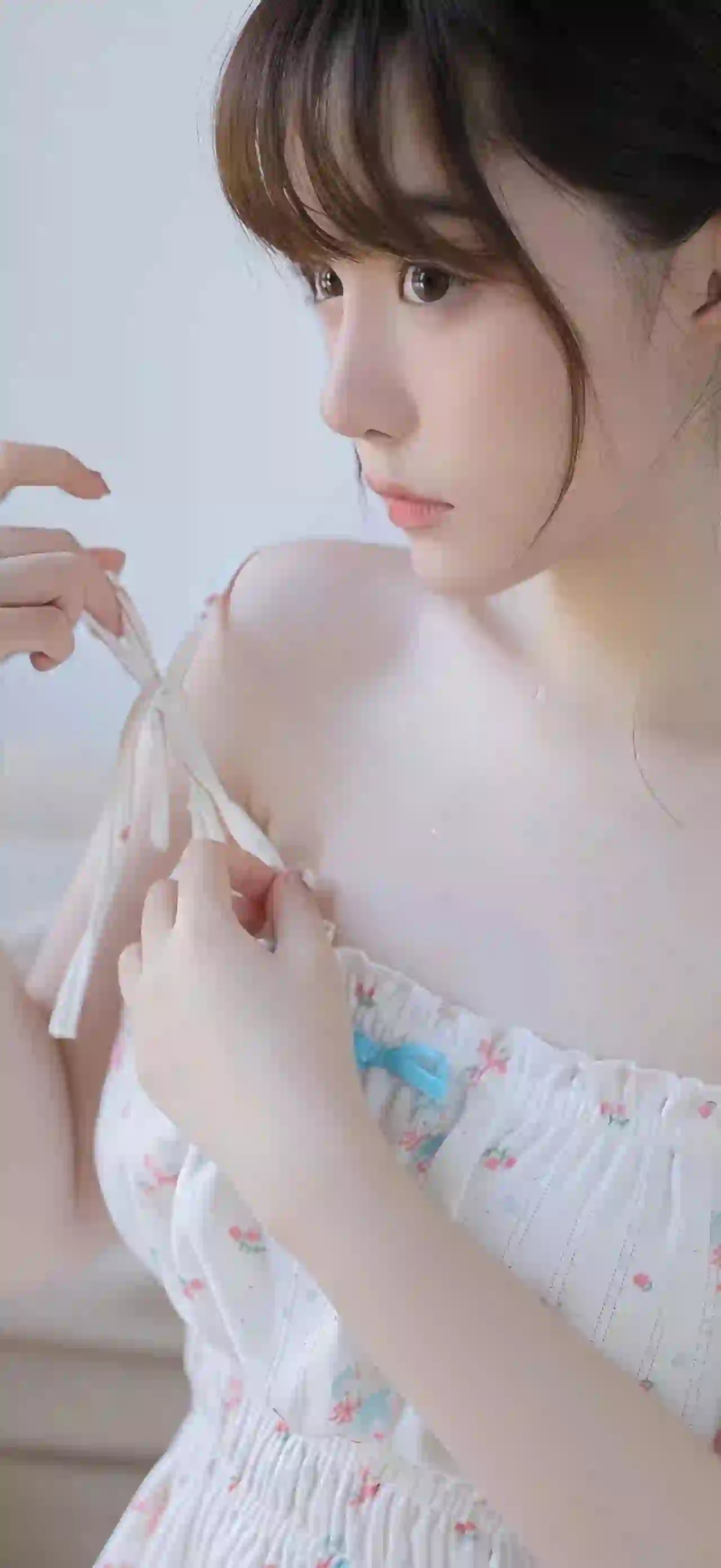 美女 长发美女 漏肩穿搭 清纯