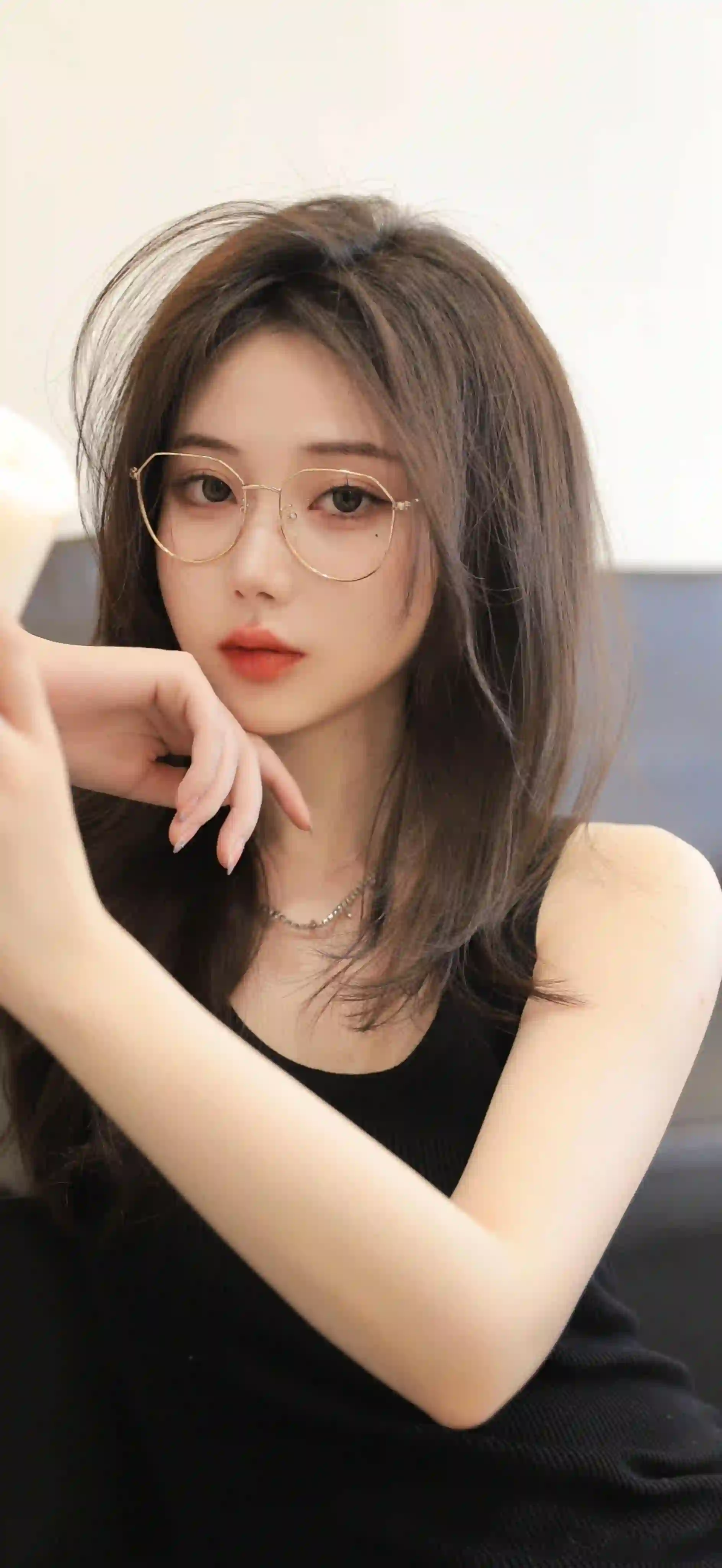 戴着眼镜的美女