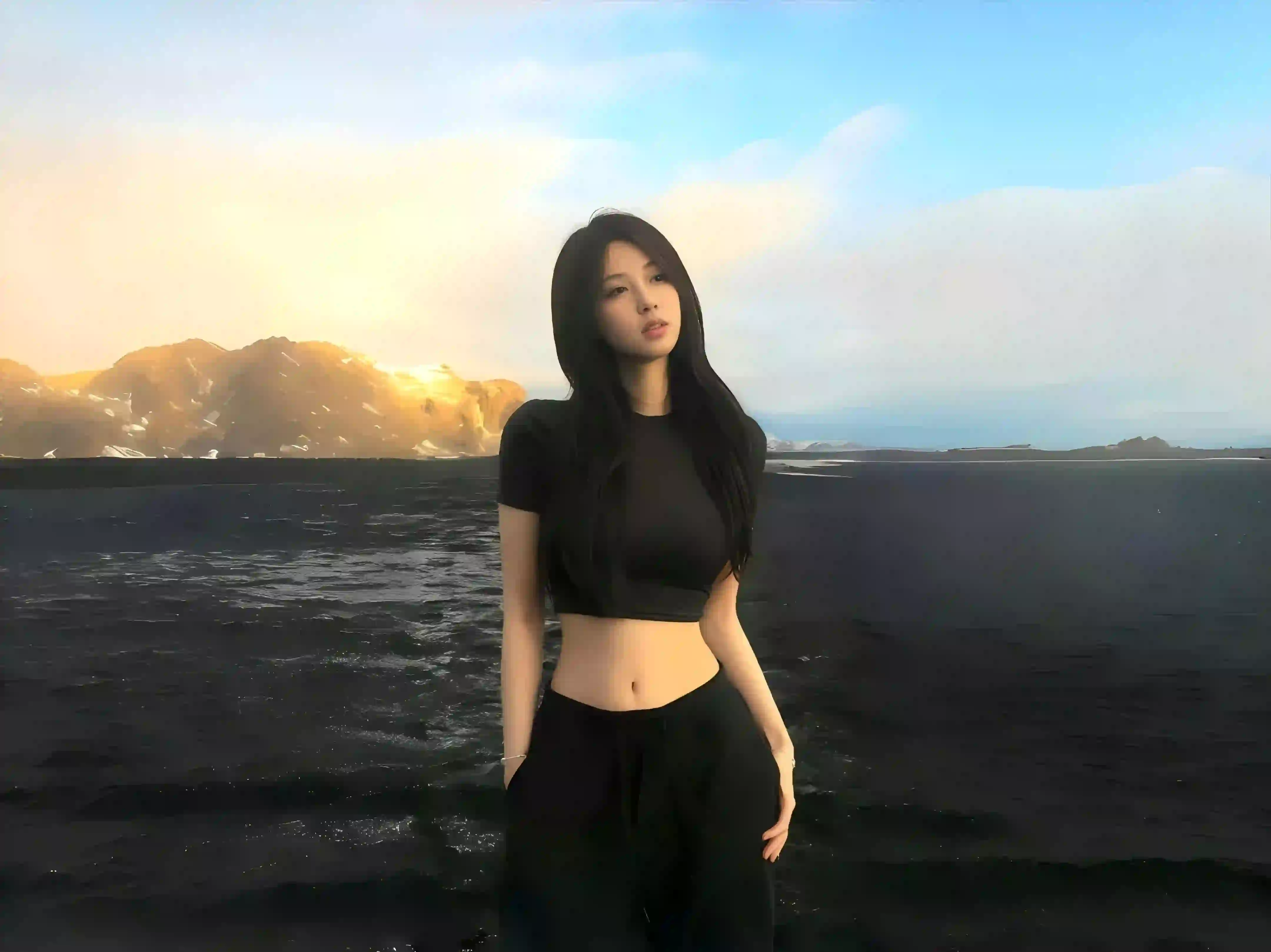 黑色衣服 海洋 性感美女