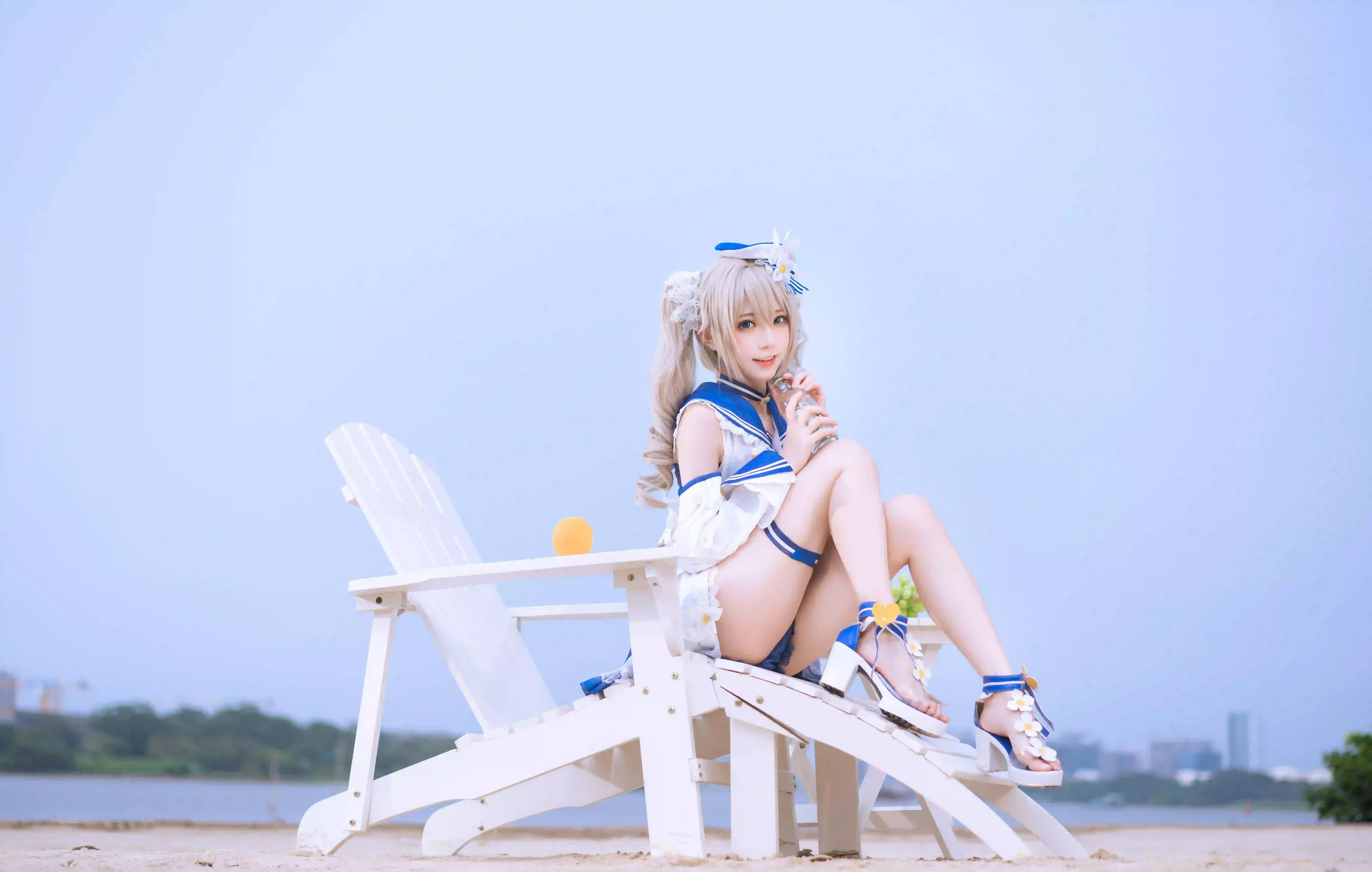 二次元美少女 长腿美女 户外 