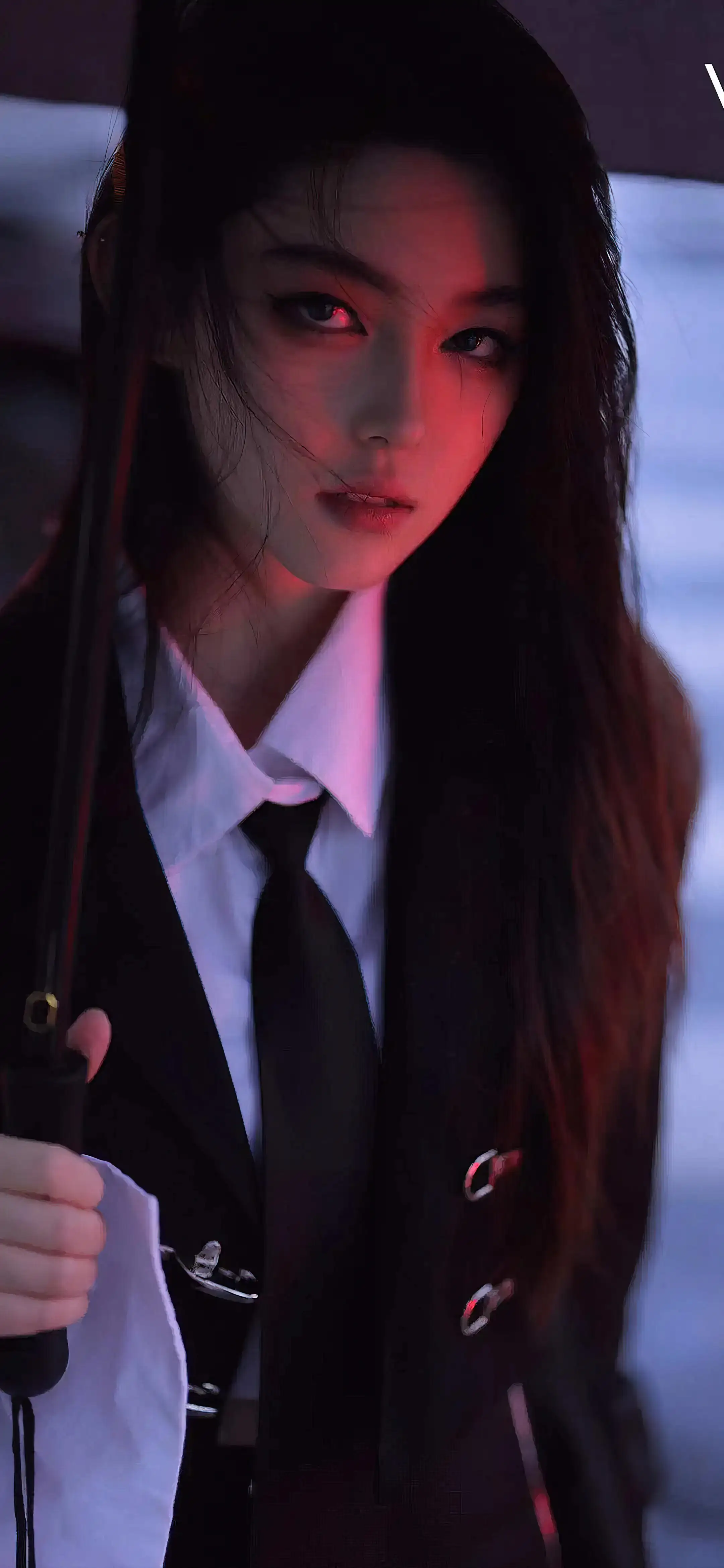 酷酷的长发撑伞jk美女