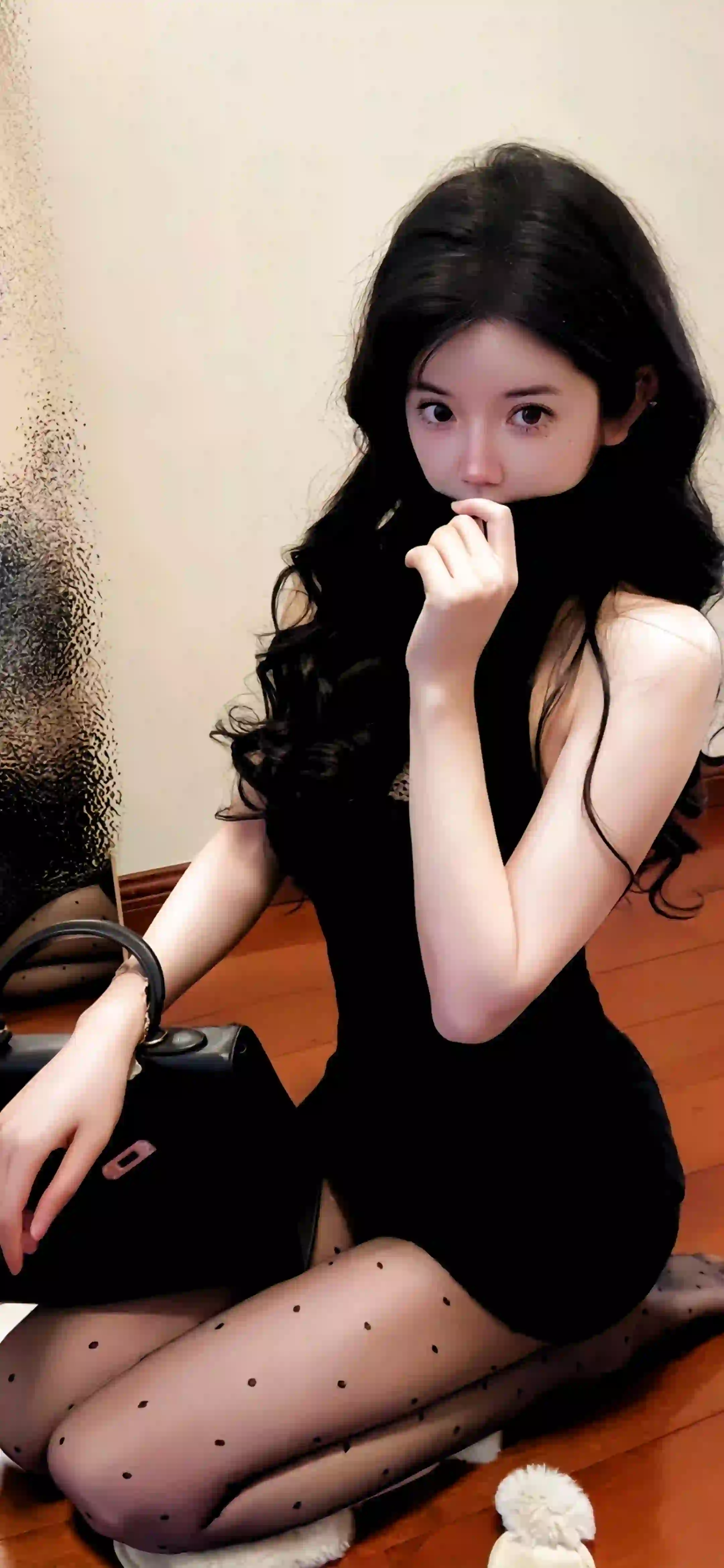 美女 长发美女 黑丝 黑色丝袜 可爱