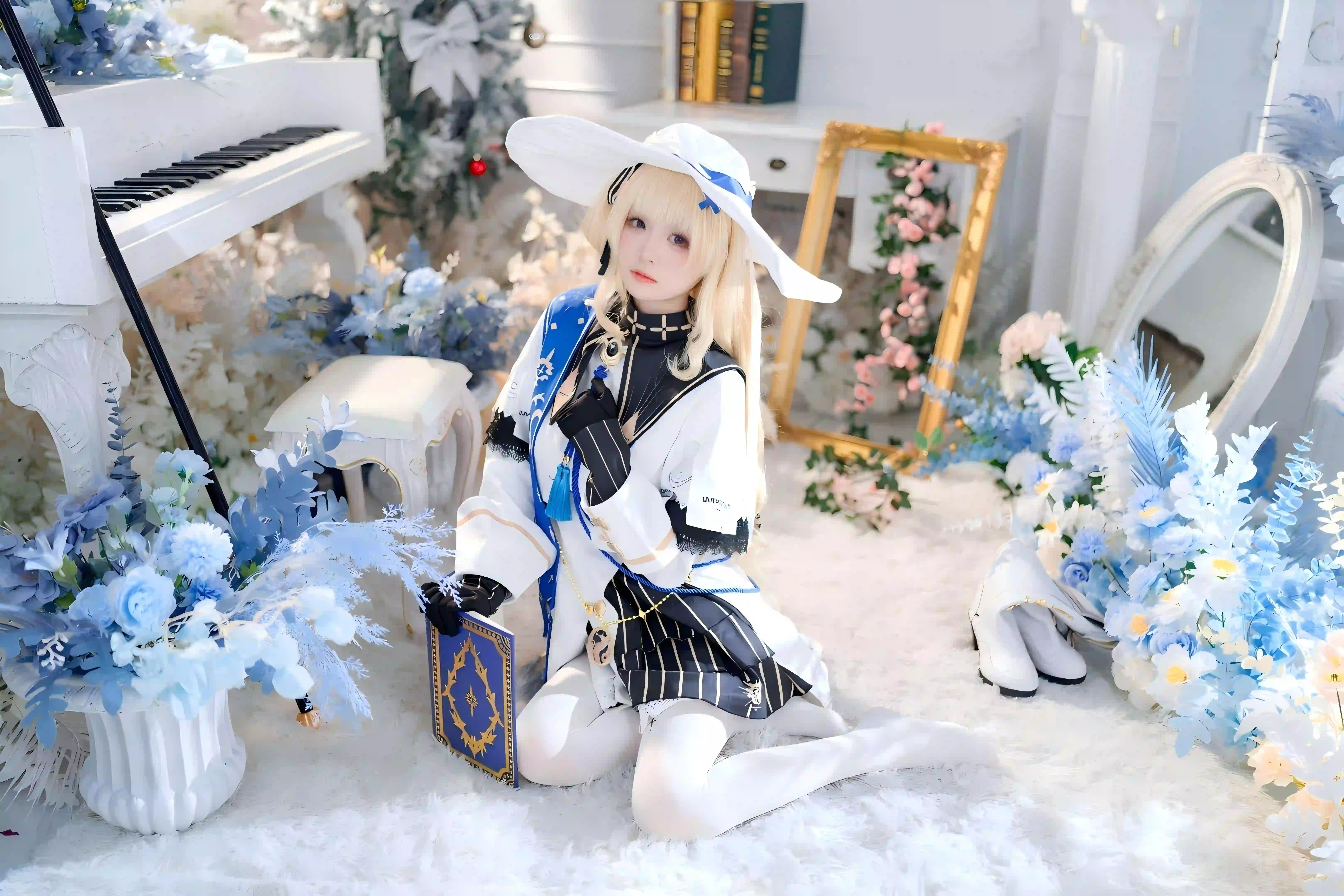 魔法师 白色帽子 白色丝袜 魔法书