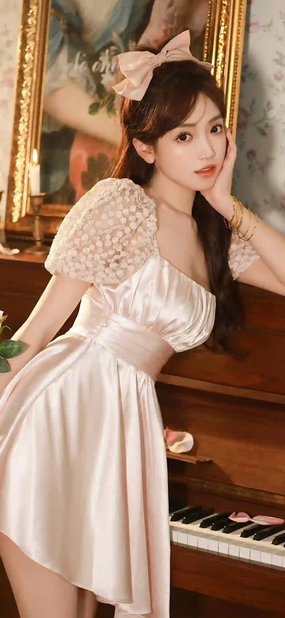 可爱女孩 长发女孩 蝴蝶结 性感 居家