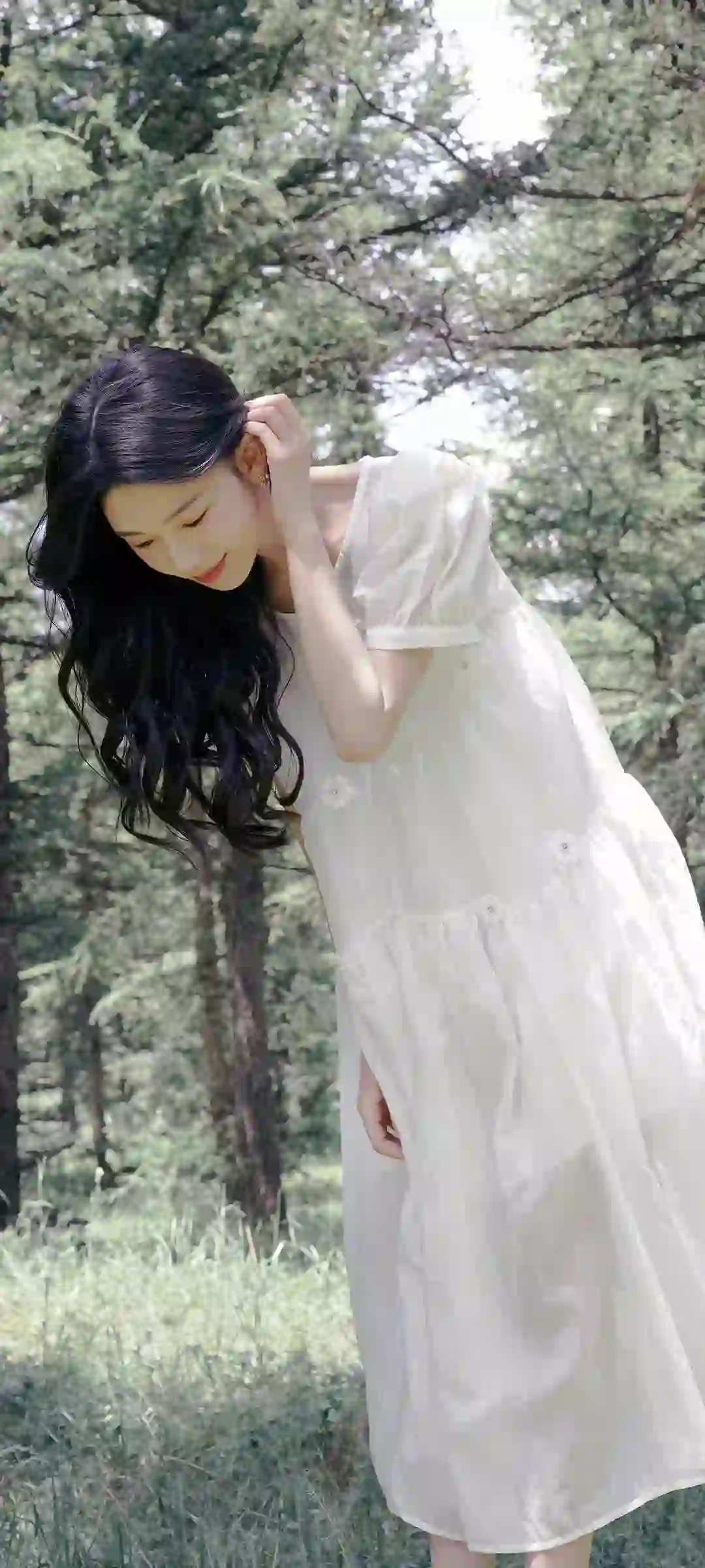 长发清纯美女 白色长裙美女 户外 