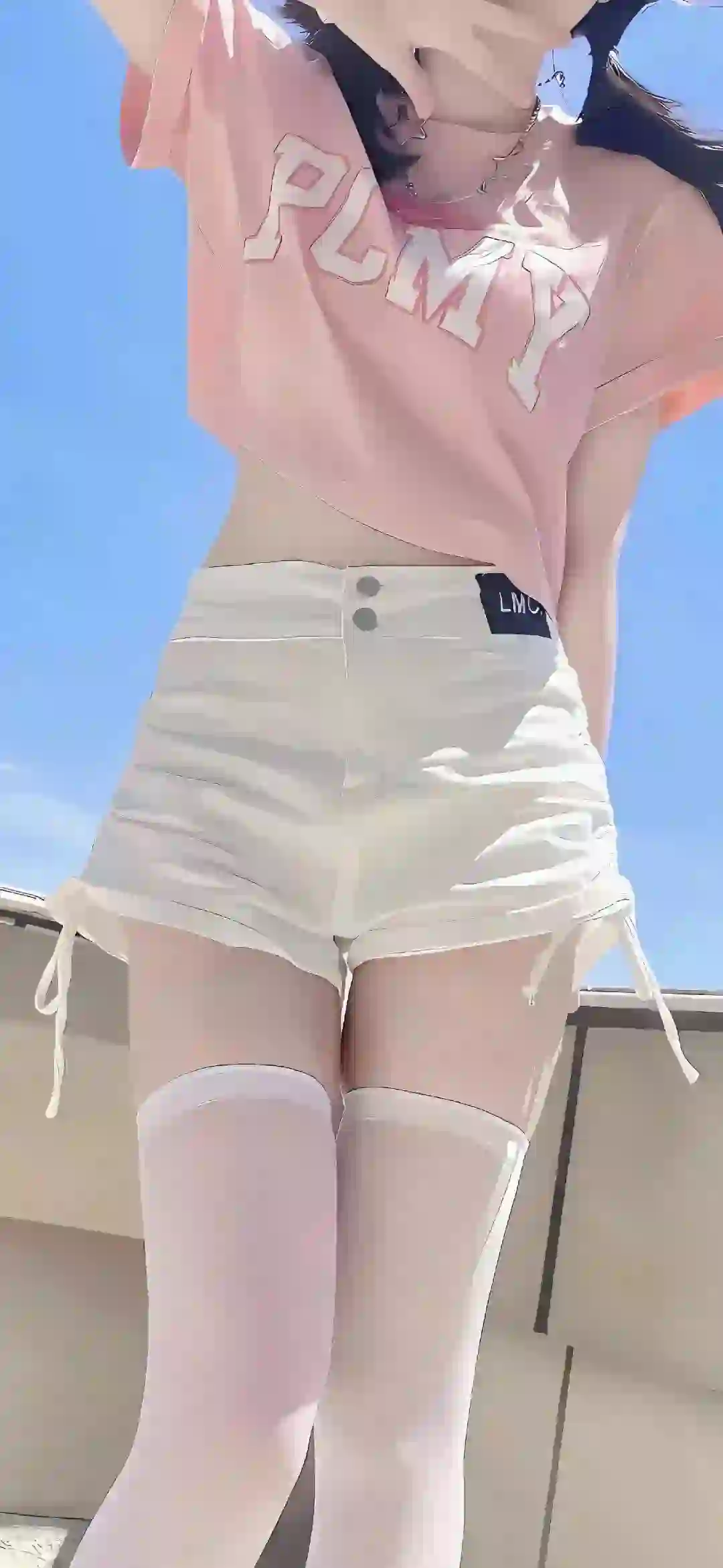 长腿丝袜 白色丝袜 粉红色衣服 蓝天