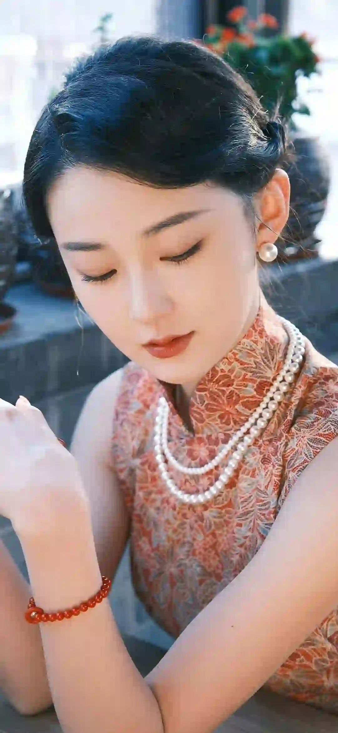 优雅 旗袍美女 珍珠项链 旗袍