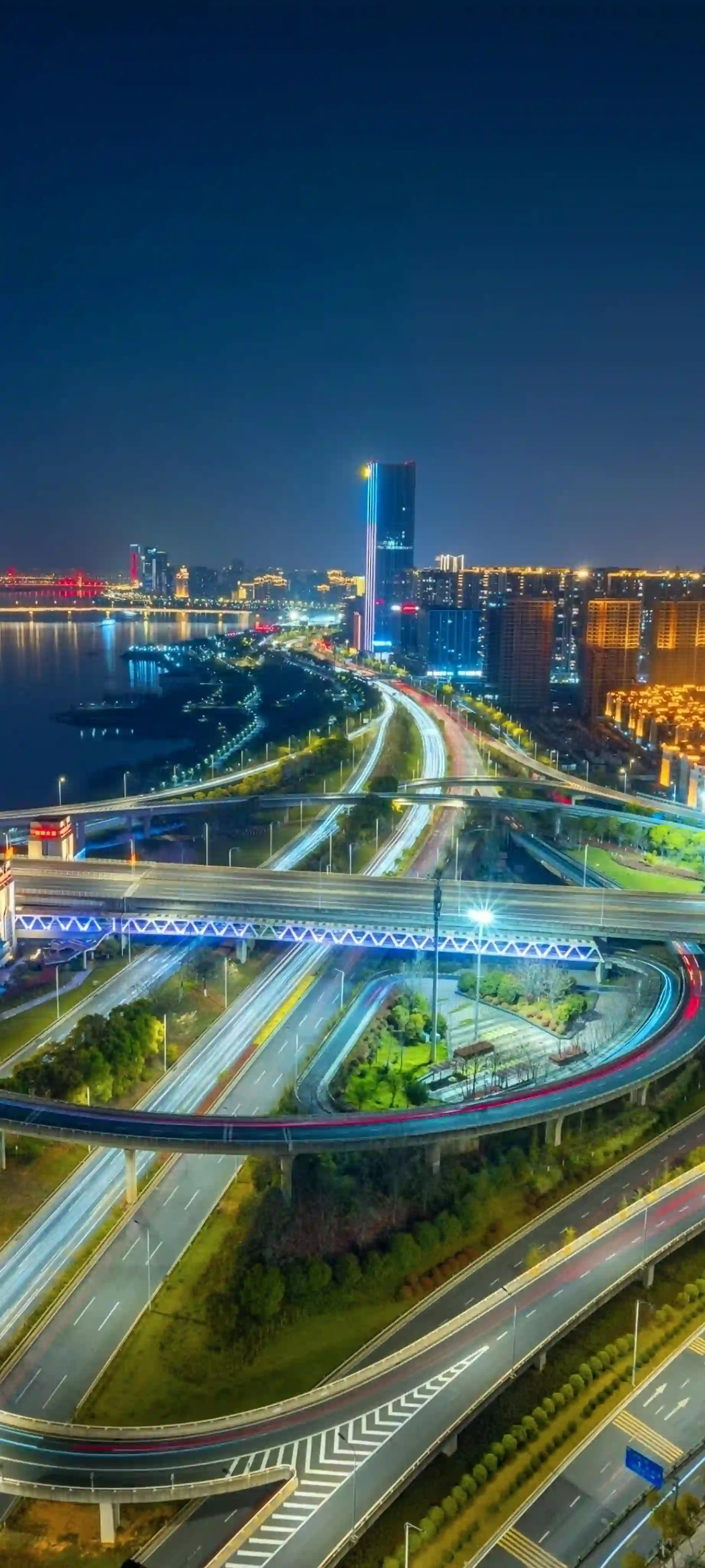 城市 夜景 高架桥 车流 光轨 航拍 壁纸