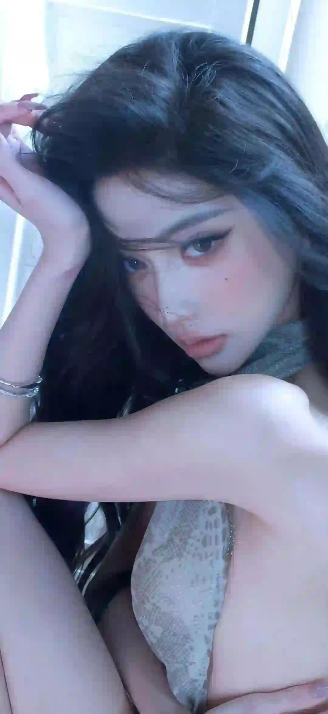 酷酷的美女 长发性感美女