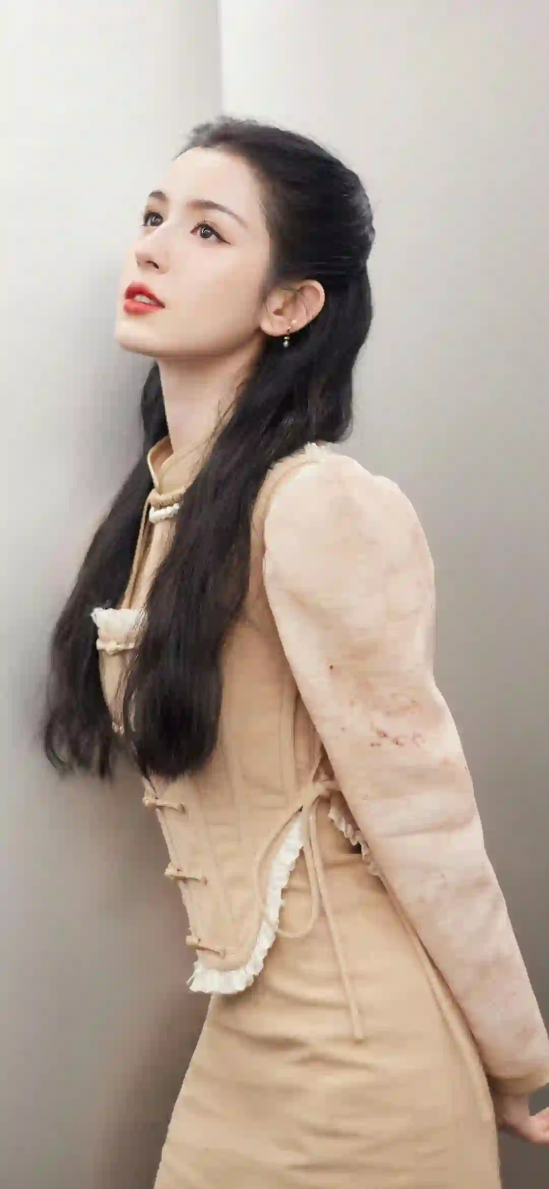 明星 哈妮克孜 长发美女