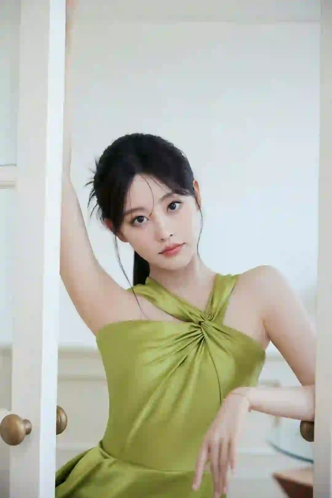 祝绪丹 长裙美女 性感
