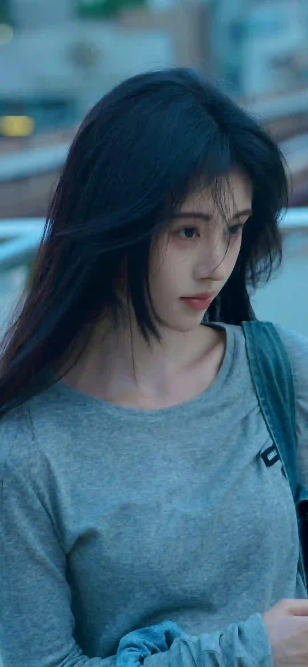 忧郁少女 电影感人像 长发女孩 街头写真 氛围感摄影 鞠婧祎