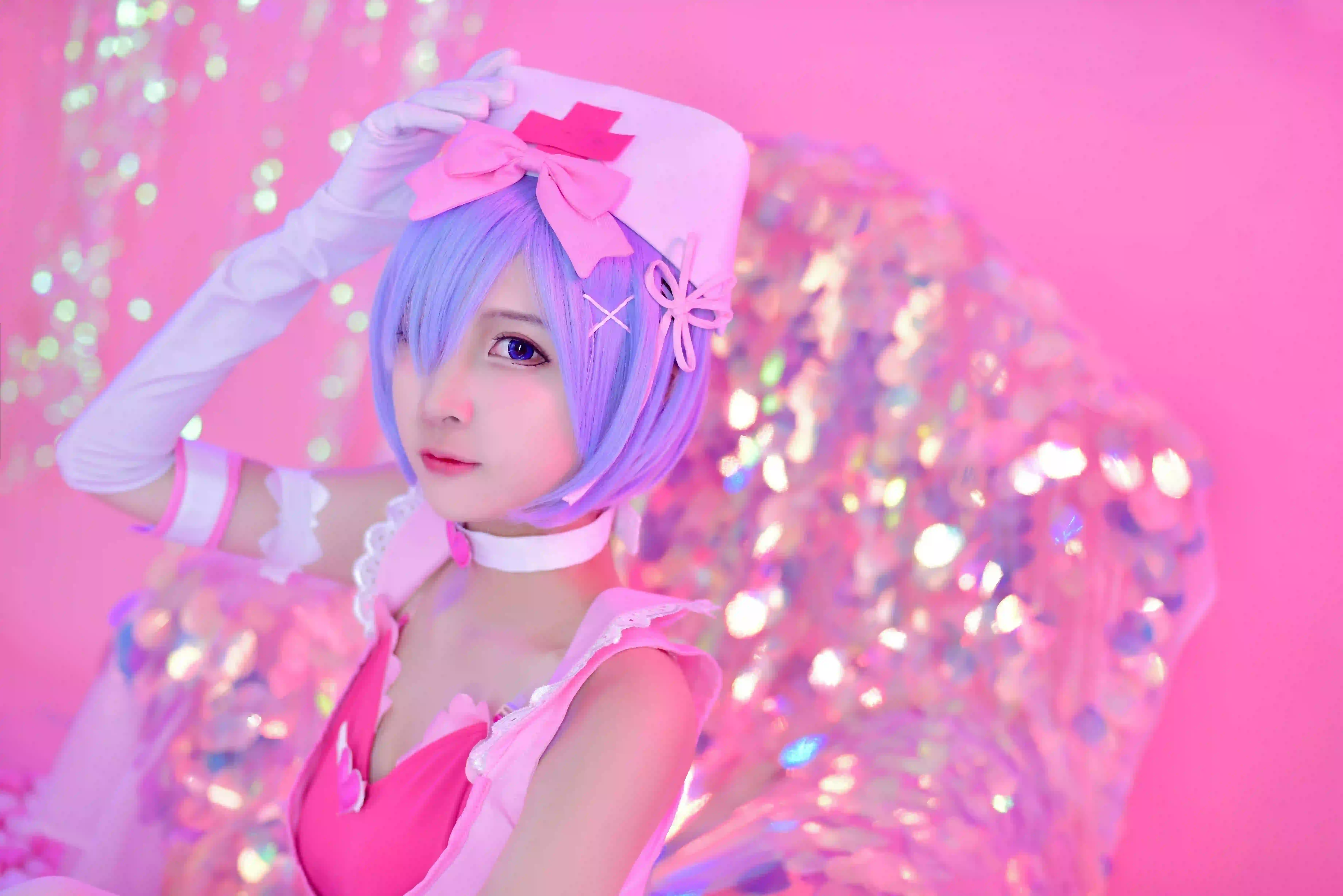 白色帽子 护士穿搭 coser 