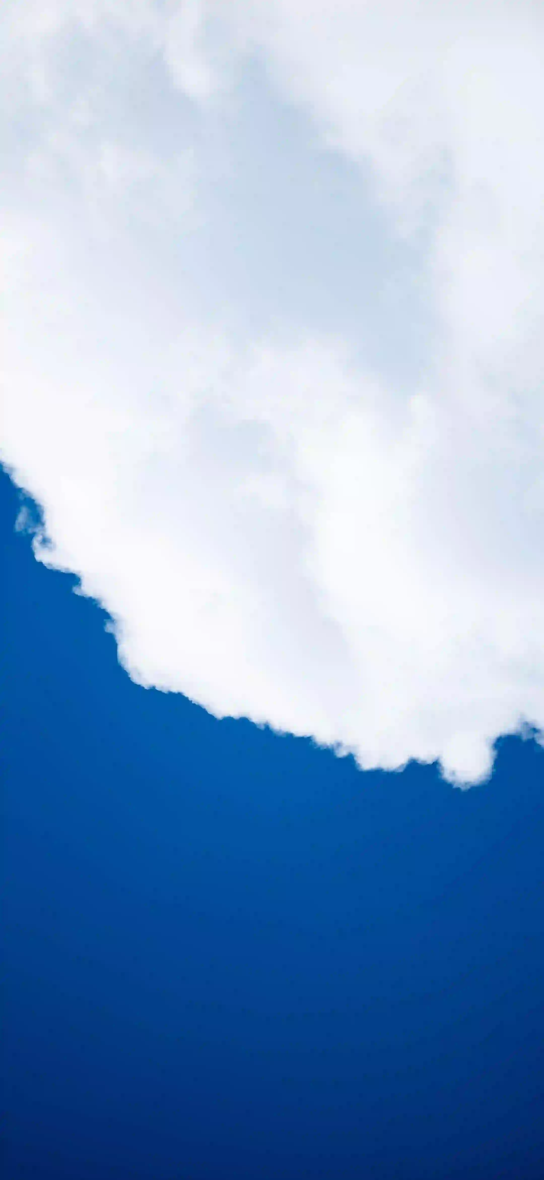 像棉花糖的云 蓝天白云