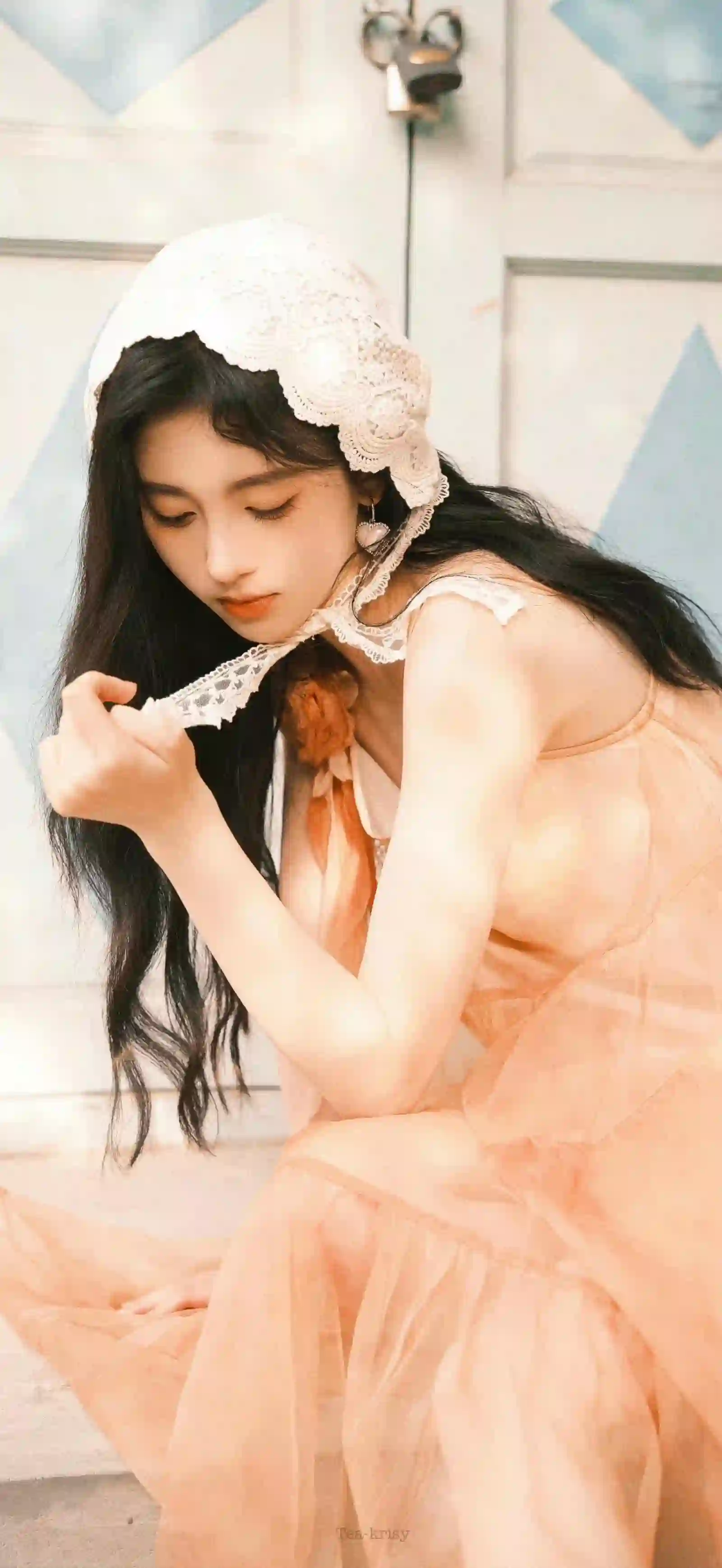 蕾丝头巾 黑发少女 橘色纱裙 温柔写真 唯美人像 复古浪漫 鞠婧祎