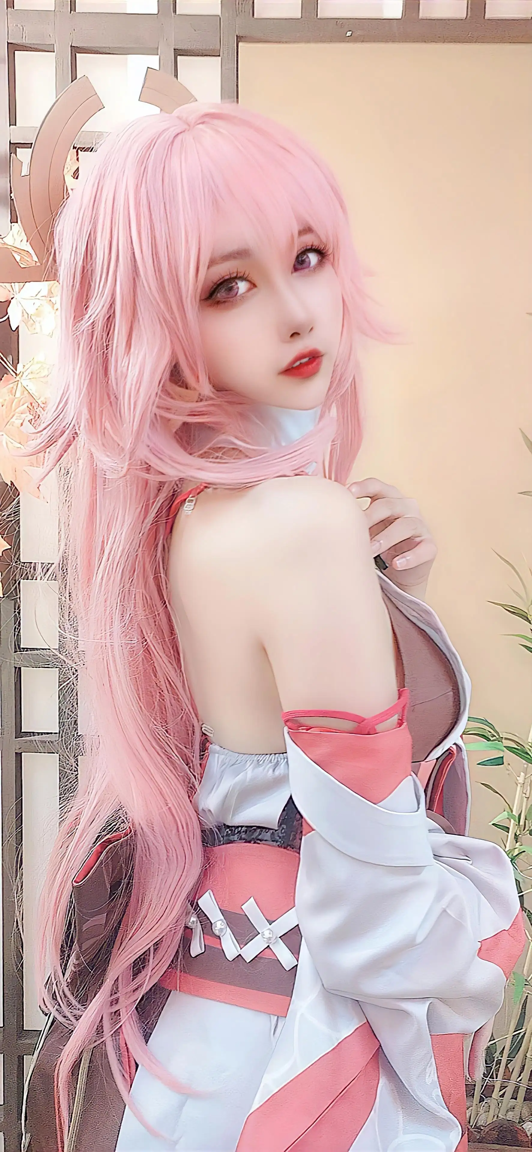 cos长发美女｜粉色头发