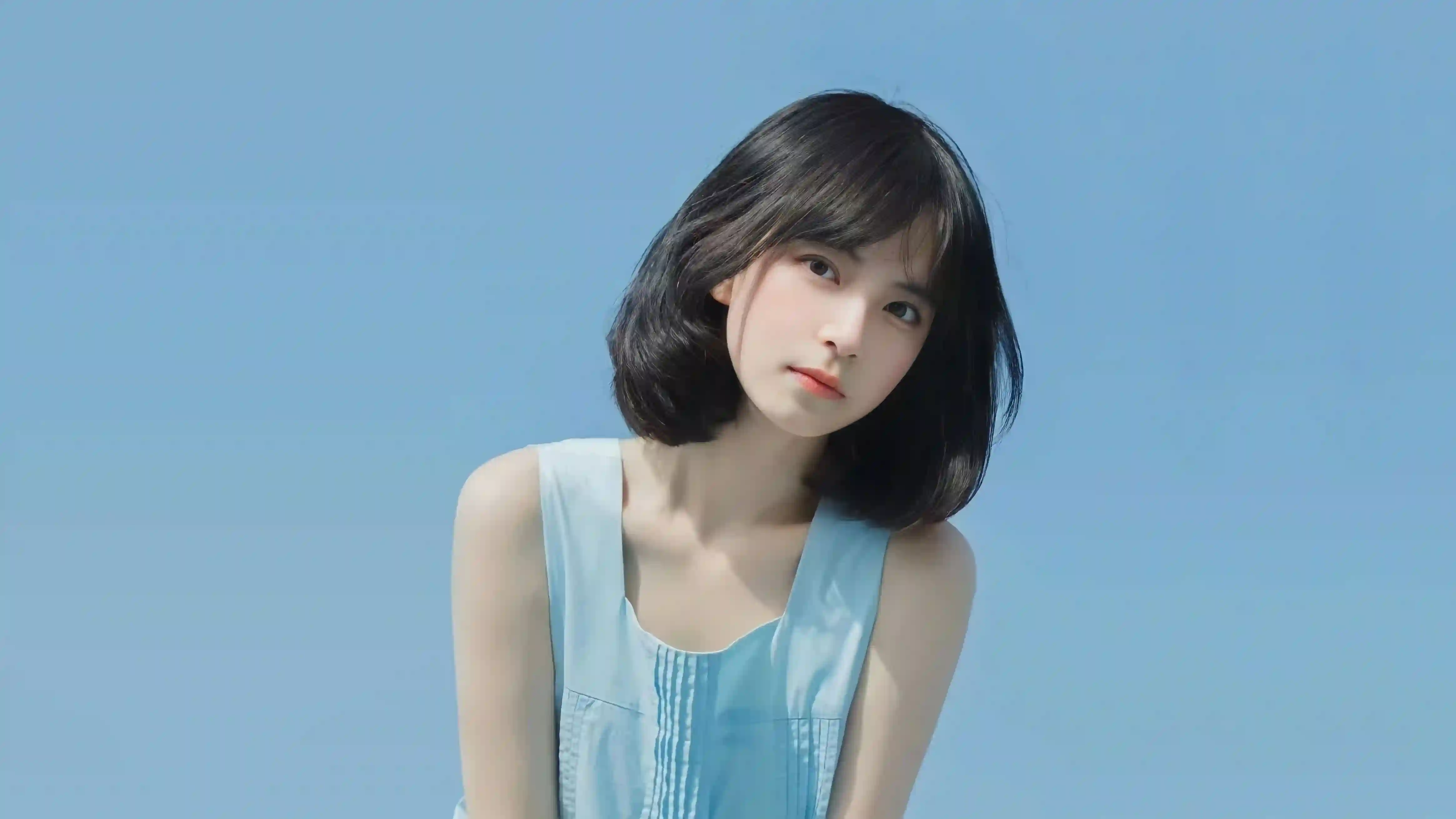 可爱短发女孩 可爱女孩 蓝色衣服 清新