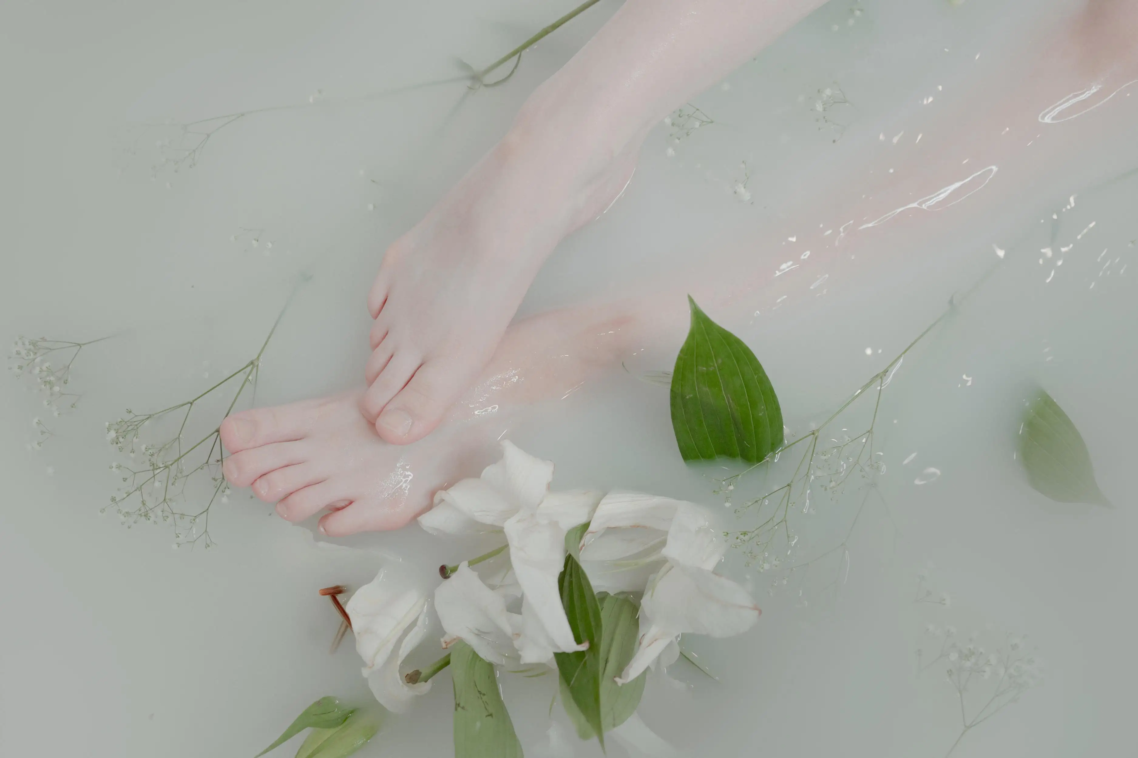 女神长腿 水中