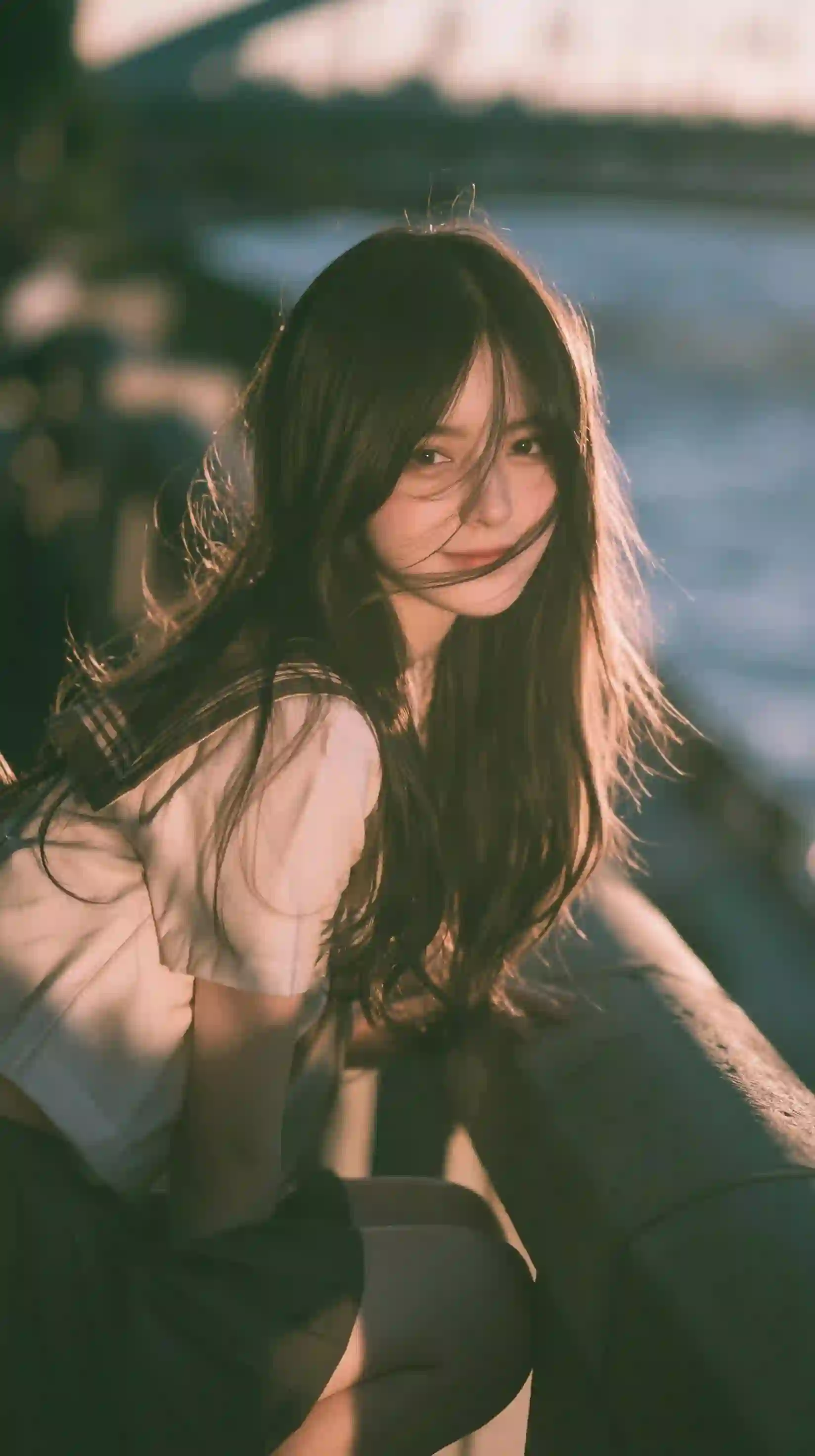 黄昏 湖边 水手服 少女 回眸 逆光 治愈