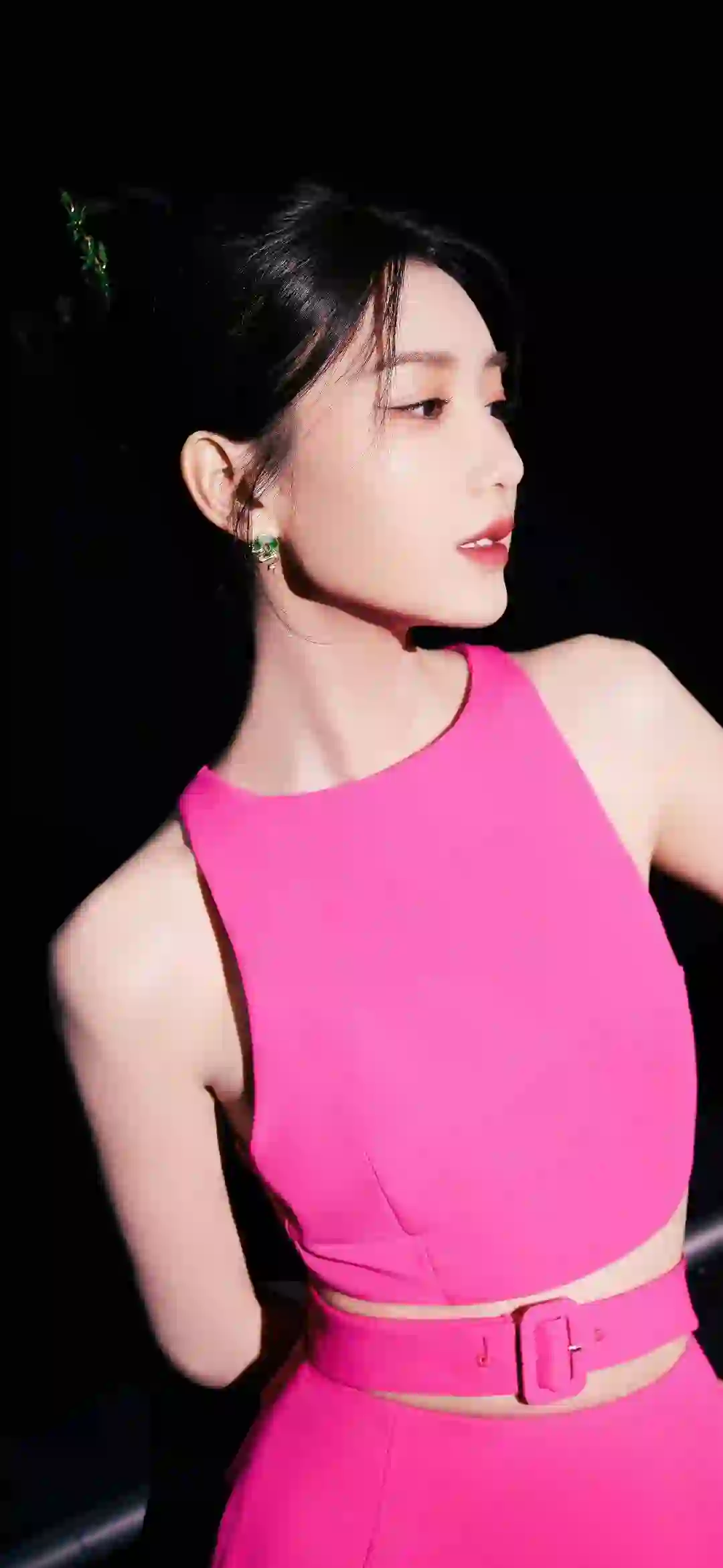 美女明星 毛晓彤 性感 粉红色长裙