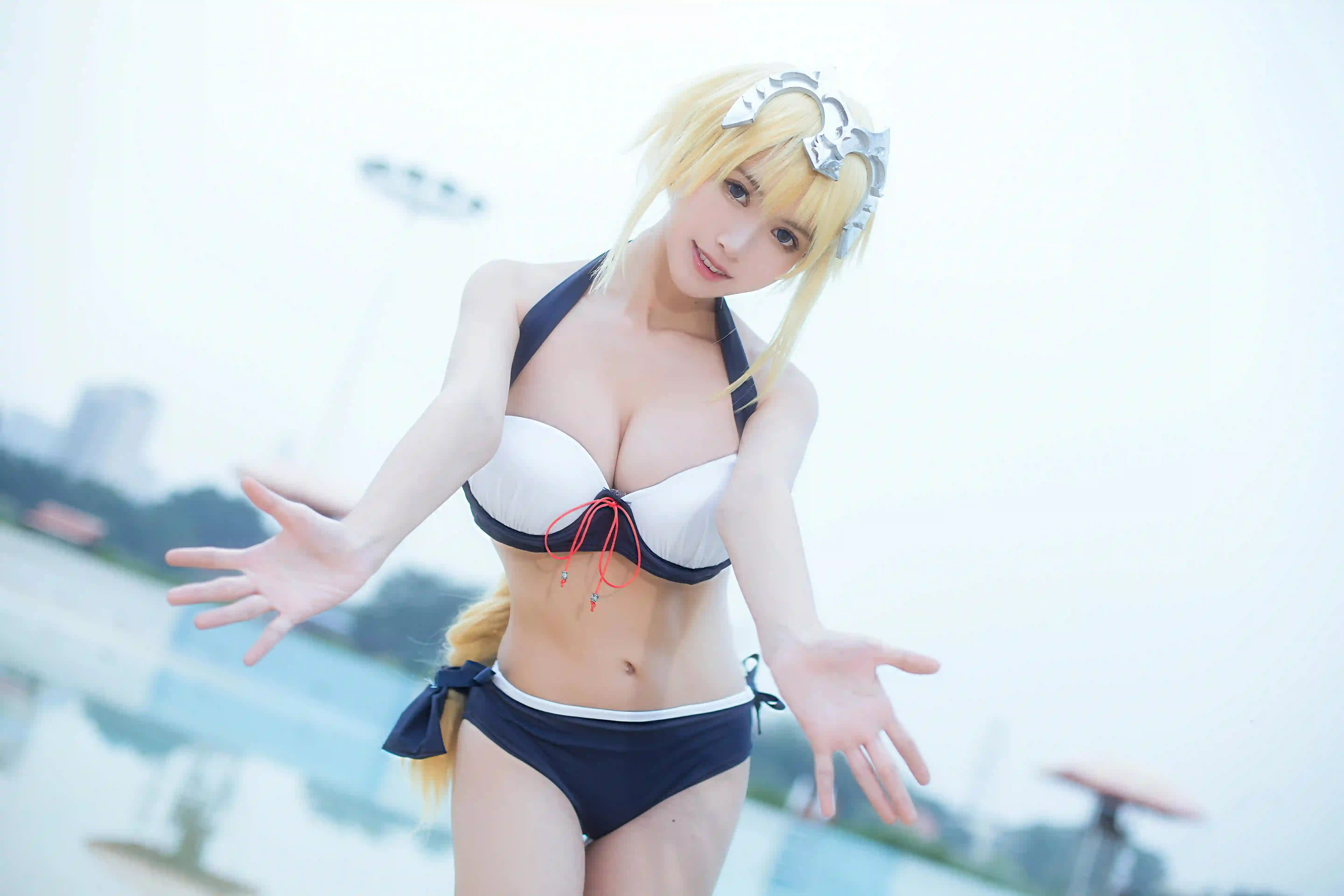 Coser 泳装 长发美女 性感 沙滩 泳池 泳衣 户外 黄色头发