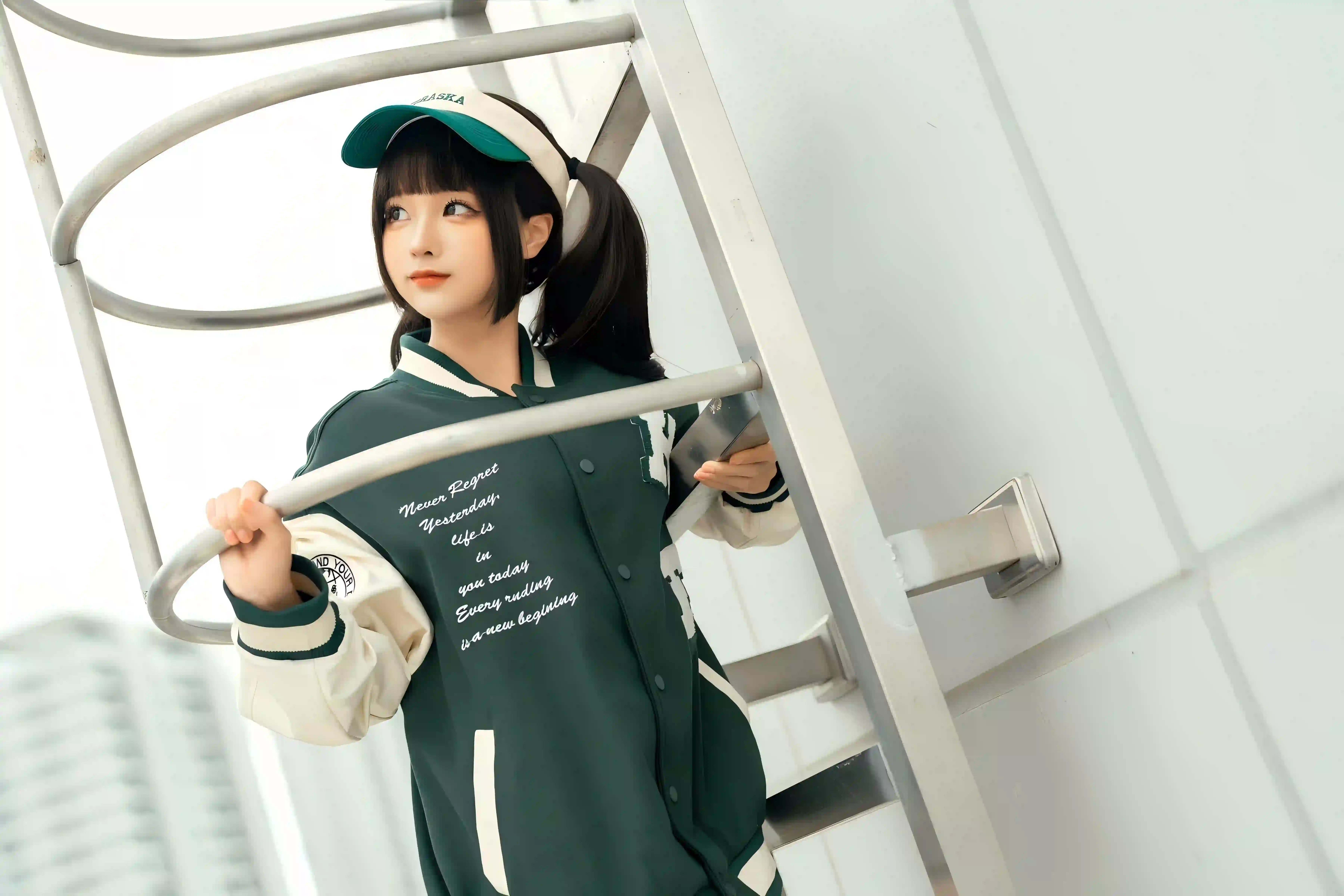 棒球帽 可爱女孩 马尾 