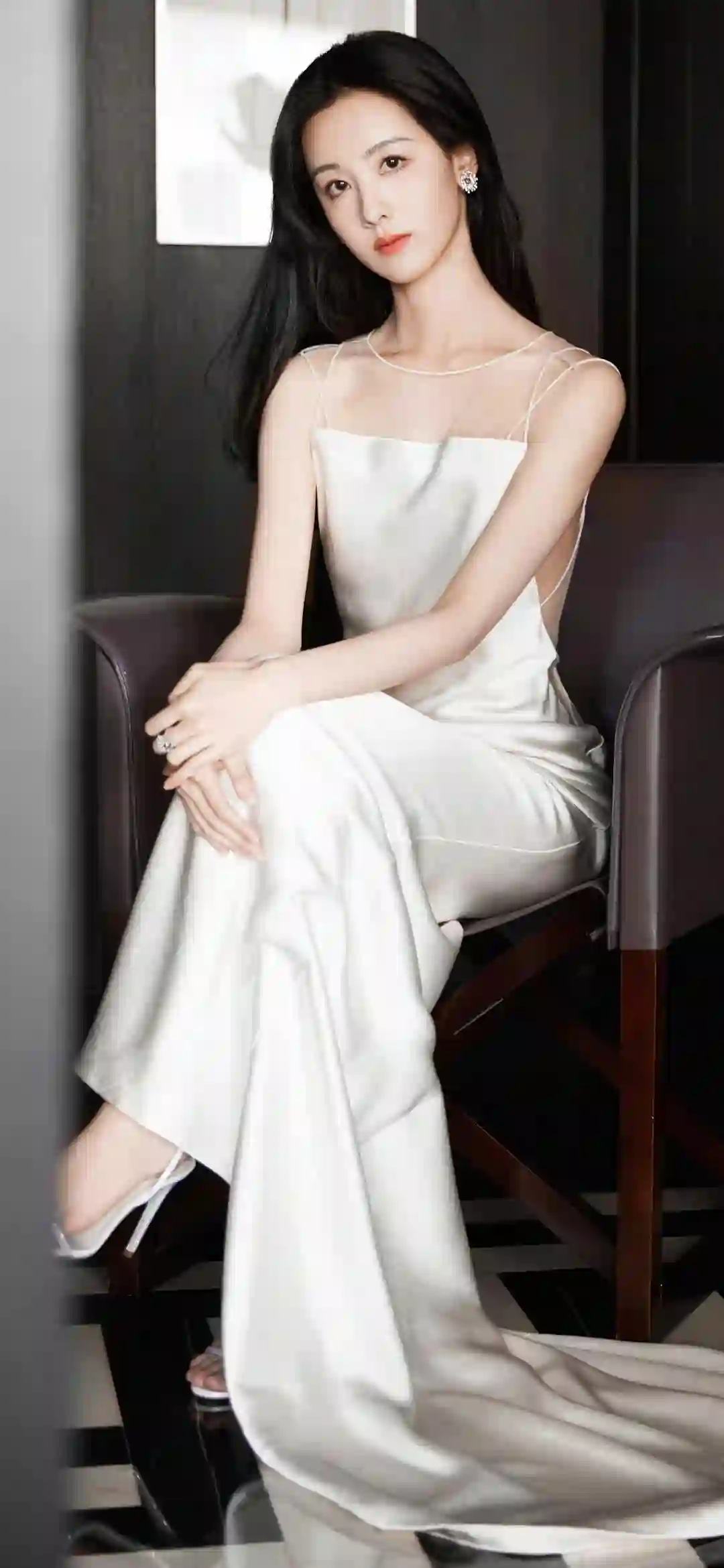 白色吊带长裙 性感美女 陈都灵