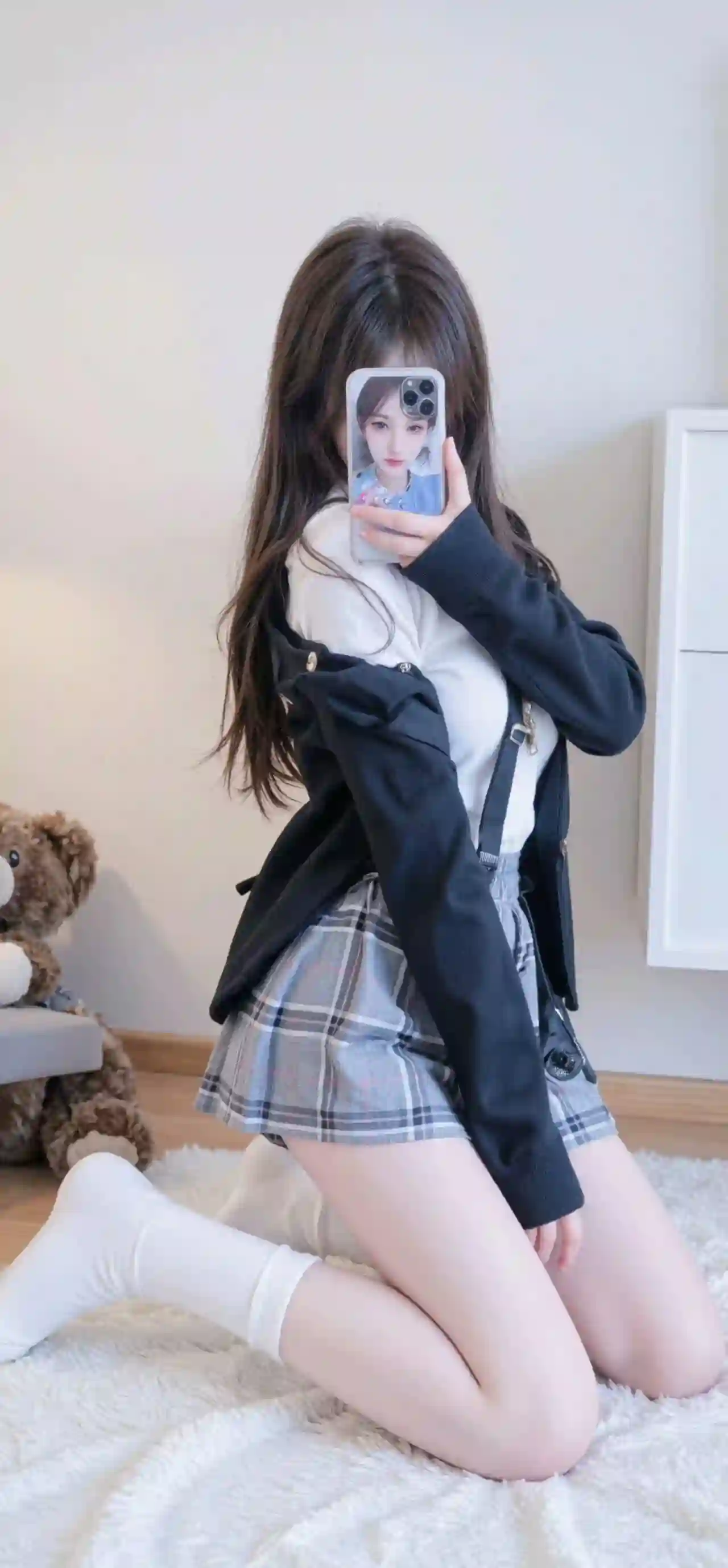 长发跪姿jk美女 自拍美女 