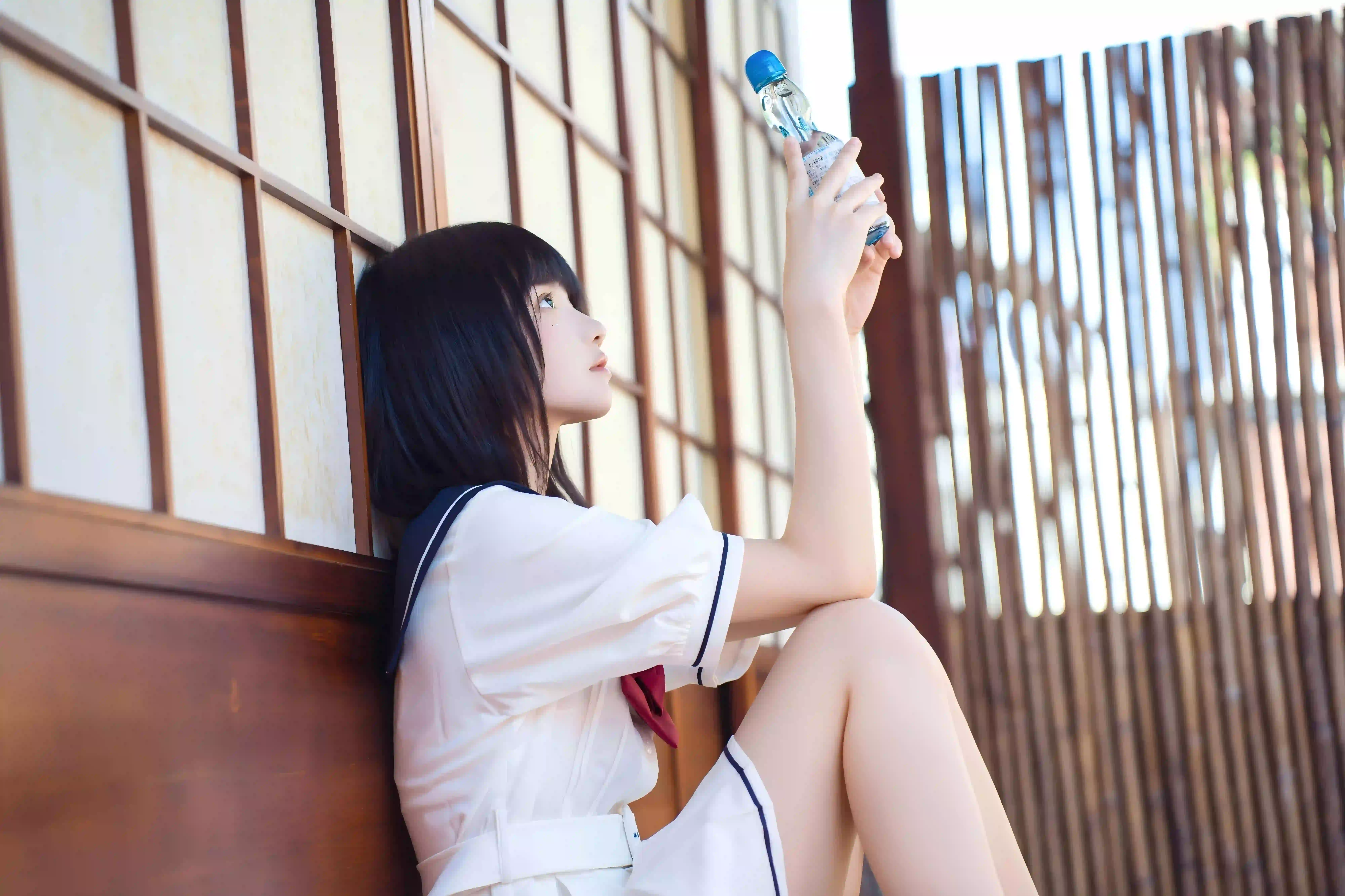 长腿美女 白色jk美女 居家写真