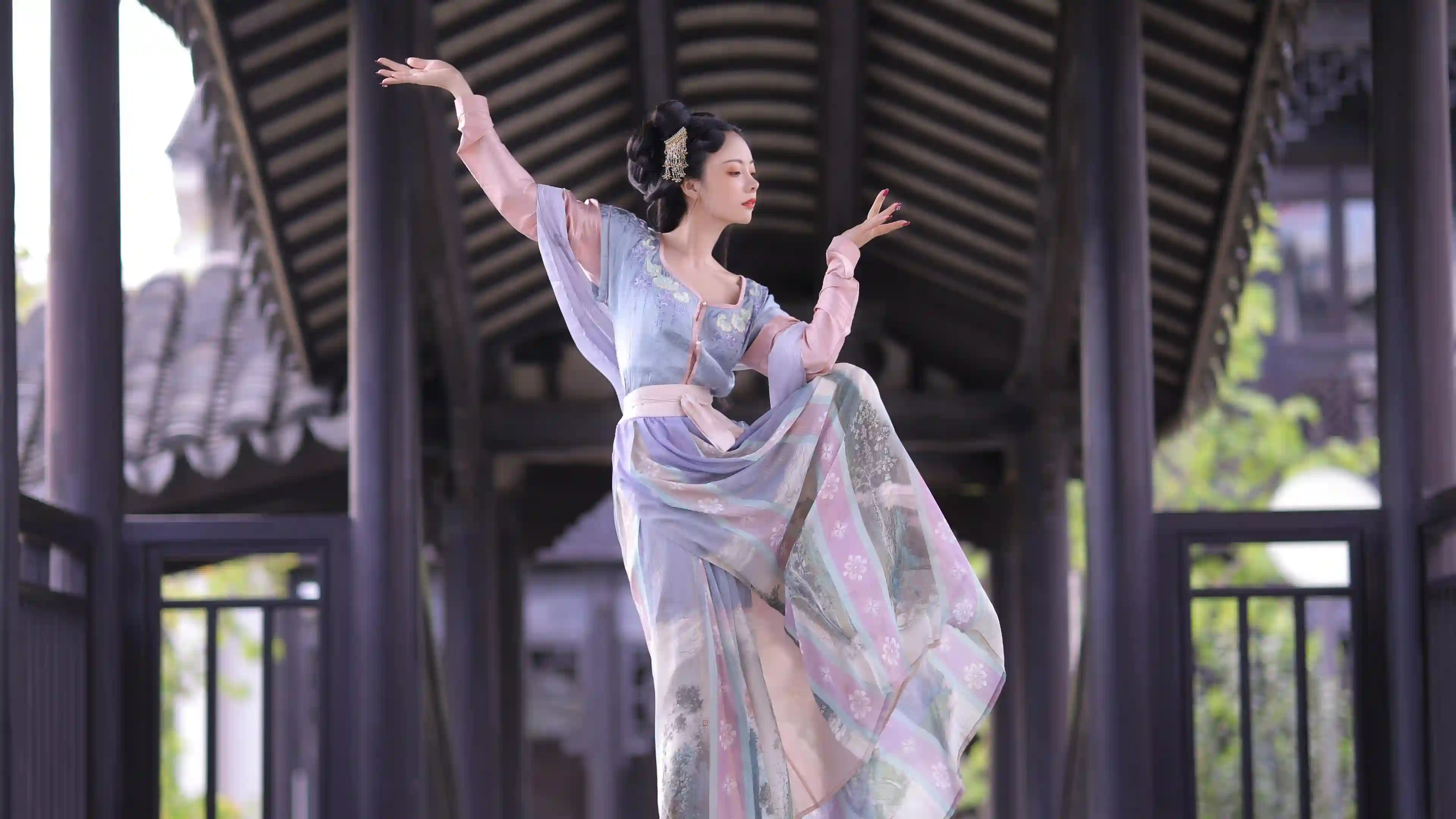 汉服女孩 长发汉服美女 古风 汉服古风 中式美学 东方美女