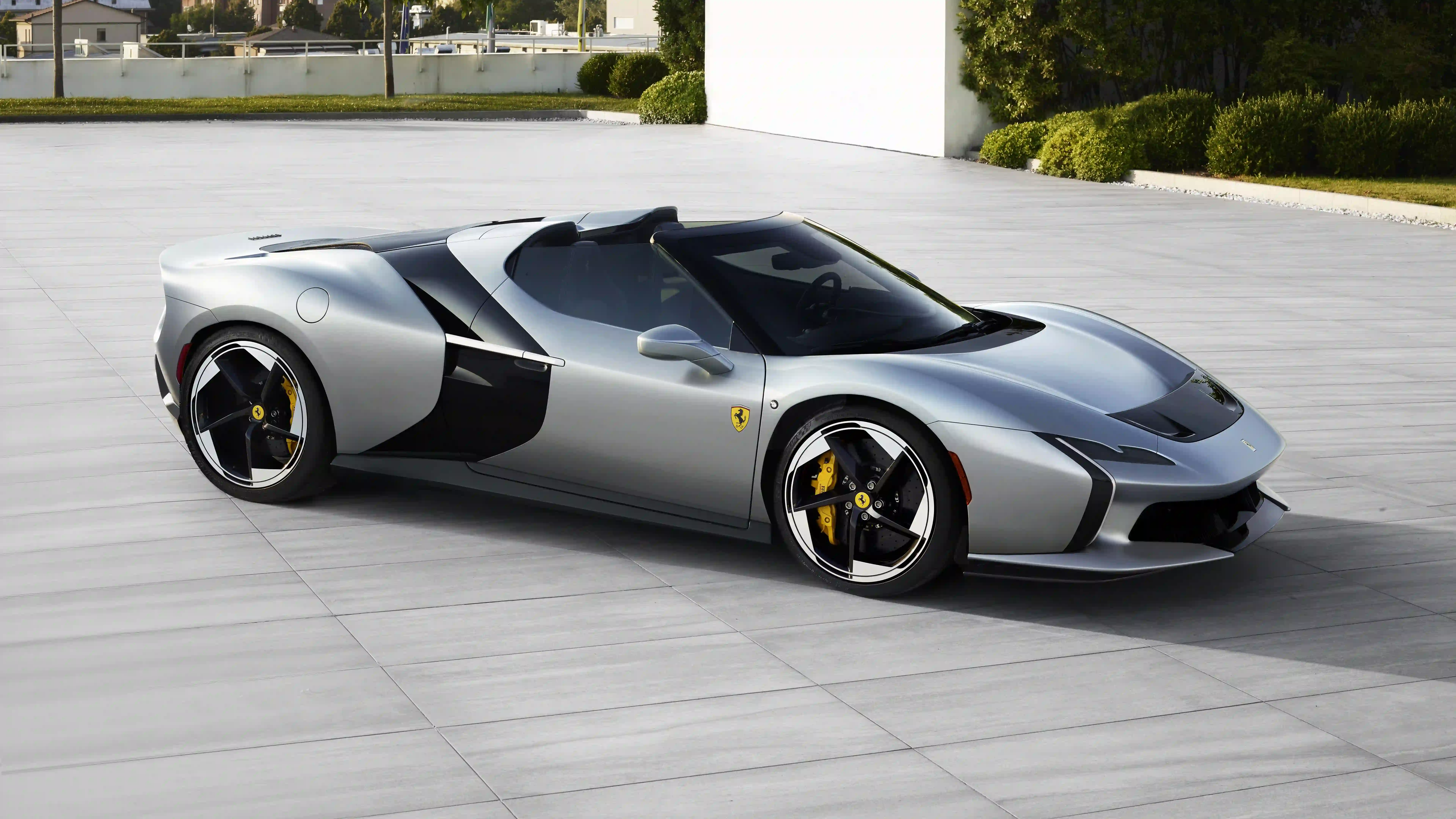 ferrari 跑车 银色车漆 炫酷跑车
