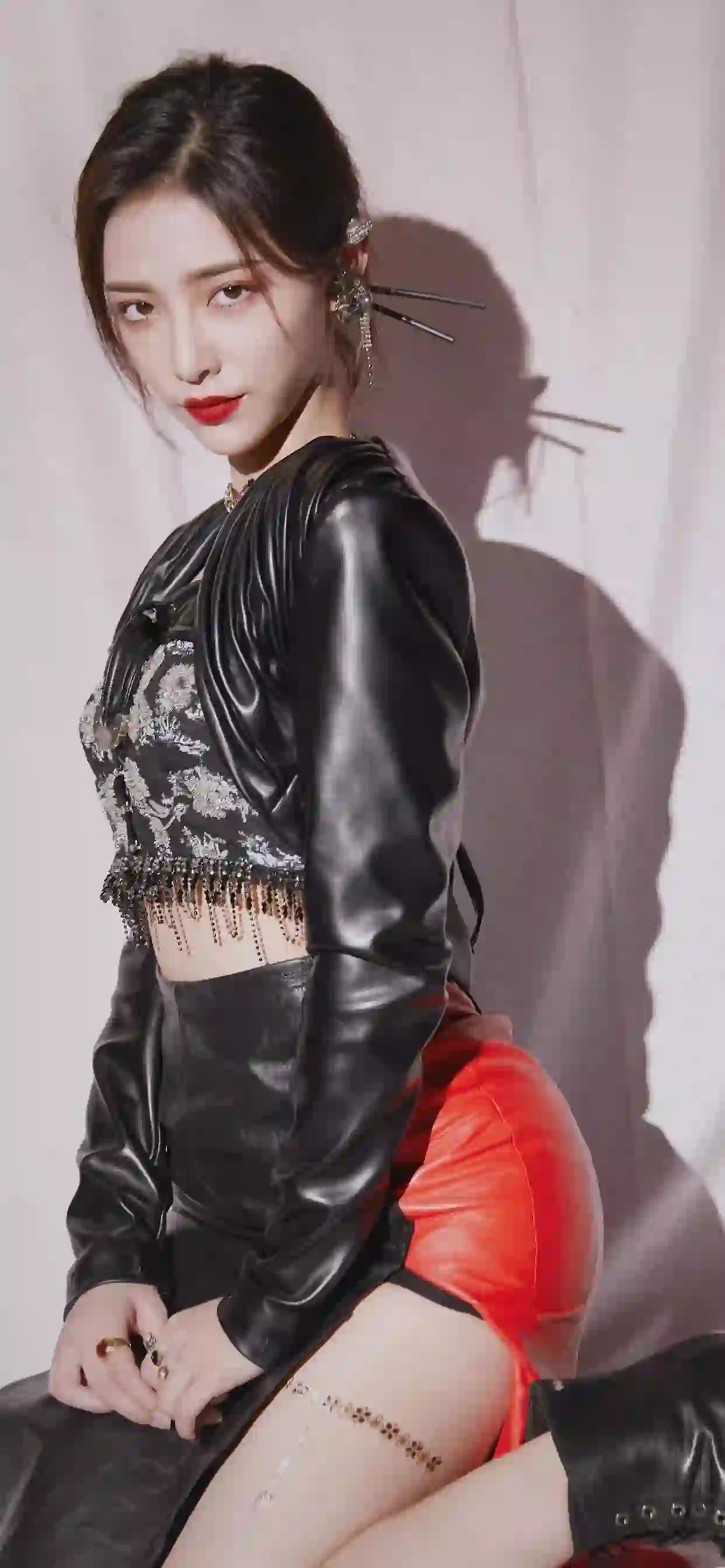 许佳琪 长发美女 黑色皮衣 性感