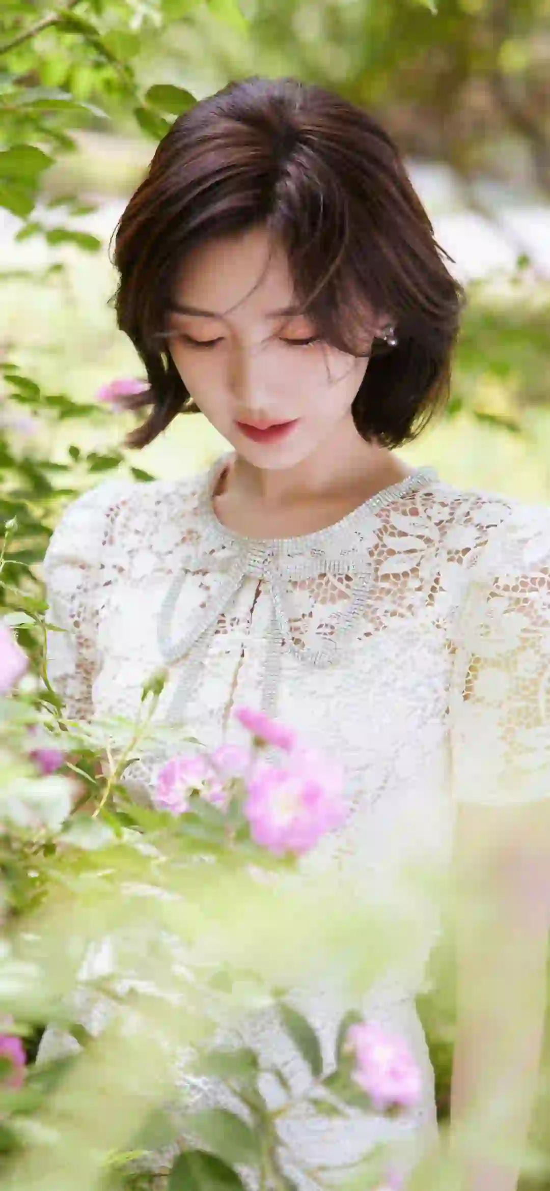 美女明星 毛晓彤 性感 短发