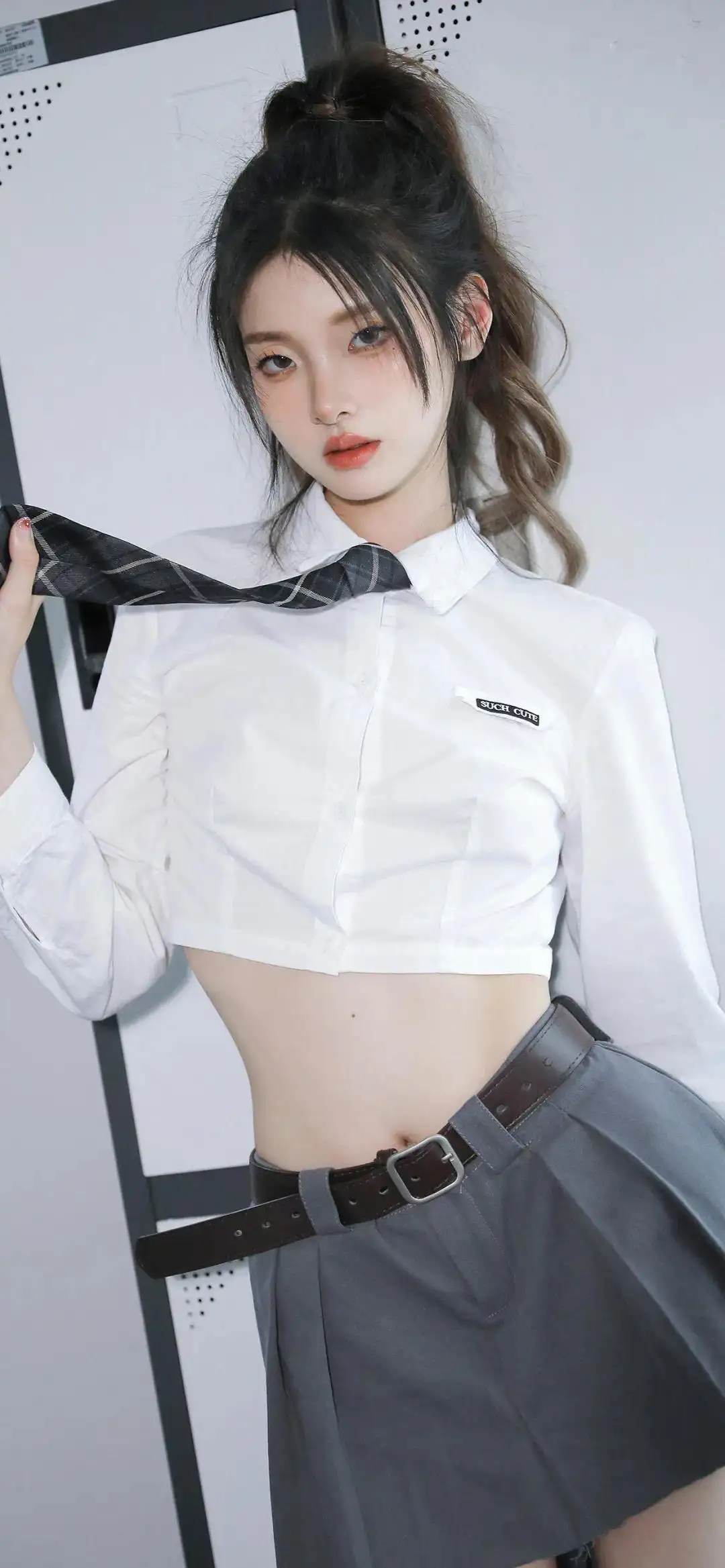 酷酷的长发jk美女