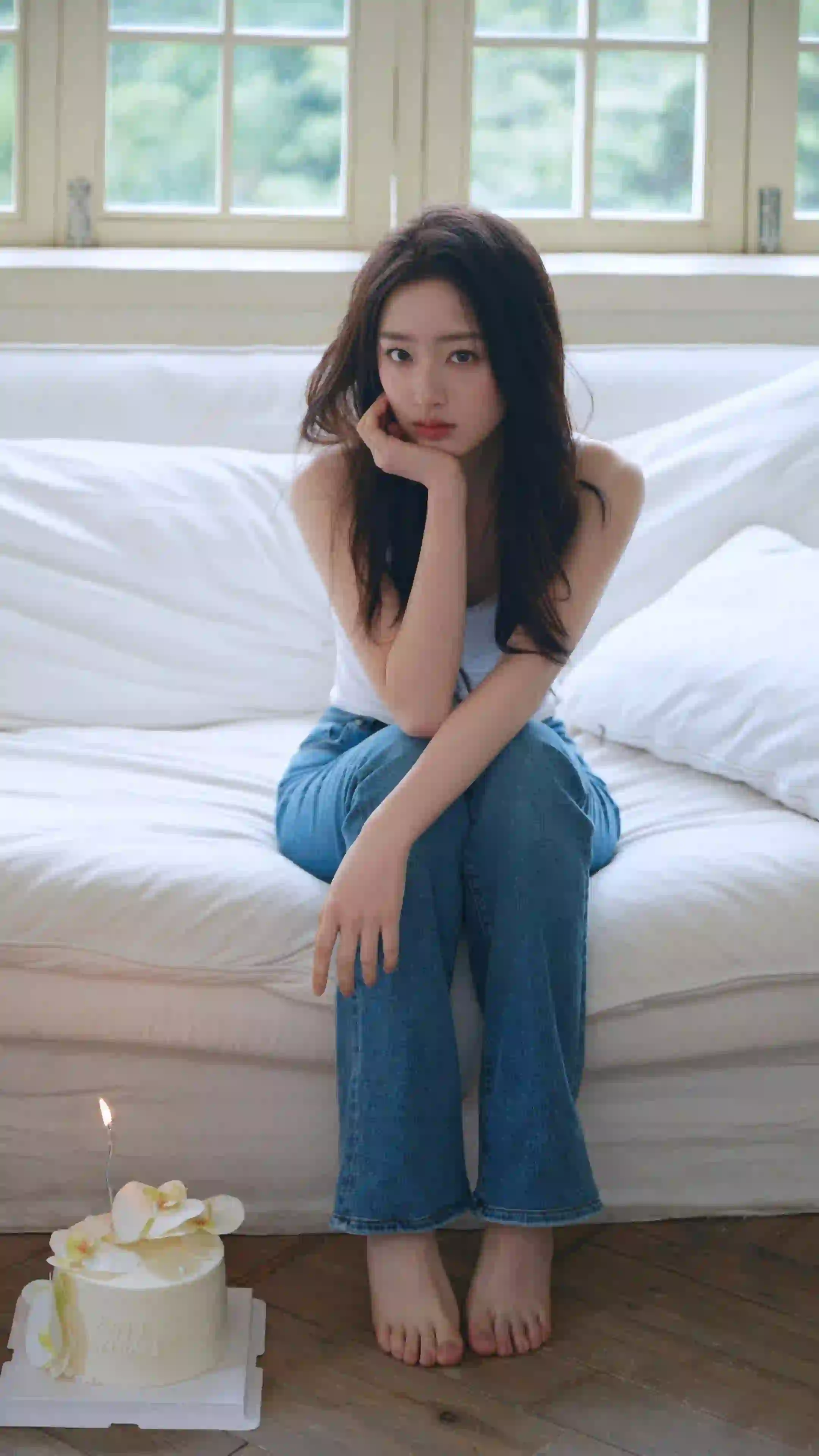 居家美女邓恩熙 蓝色牛仔裤