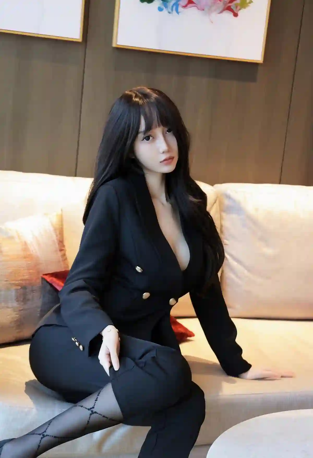 长腿黑丝美女 制服 写真 黑色丝袜 黑色西装 居家写真 性感美女 