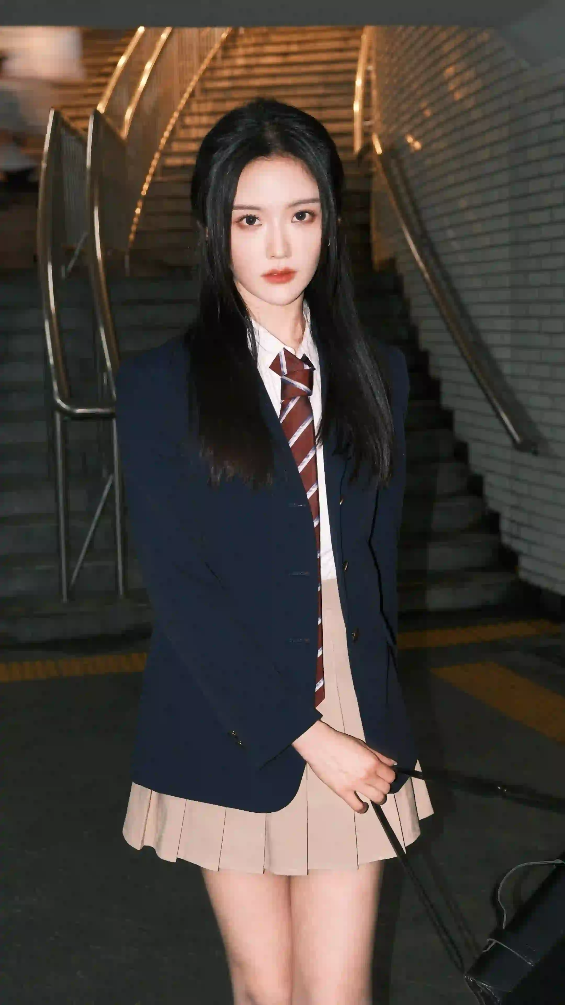 王艺瑾 腿 长腿美女 长发美女 jk