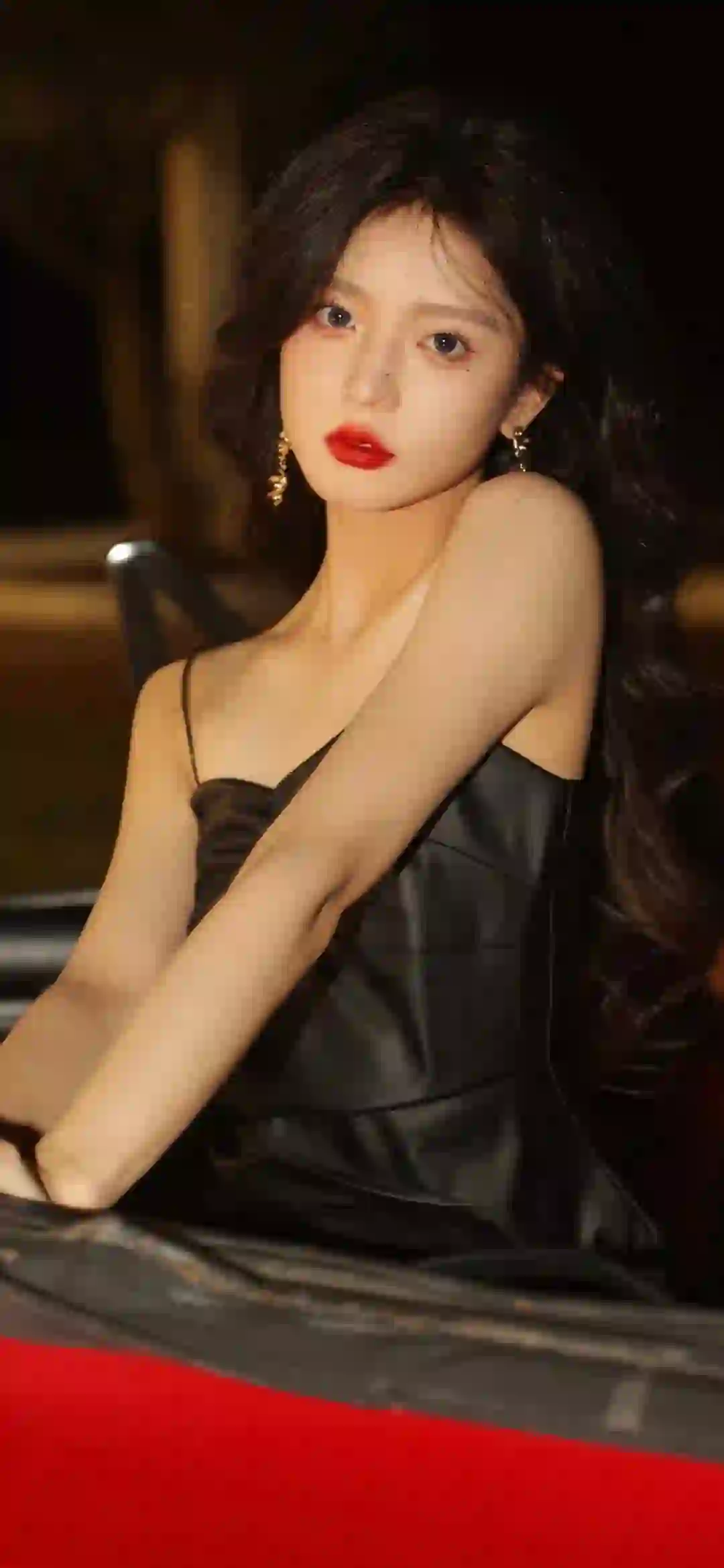 长发美女 抹胸吊带美女 性感美女 户外写真 洪晨曦
