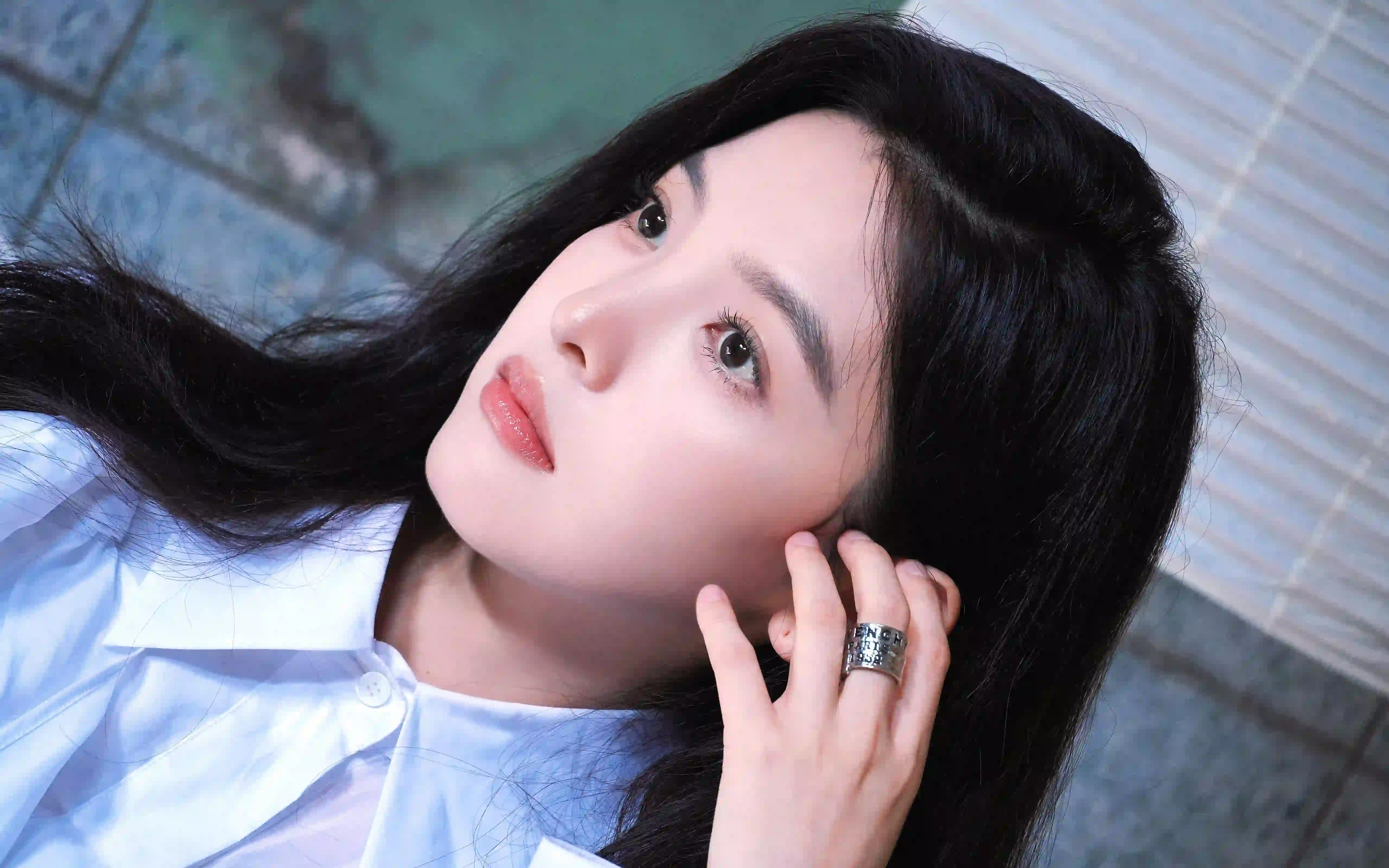 长发清纯美女 章若楠 清纯 蓝色衬衫