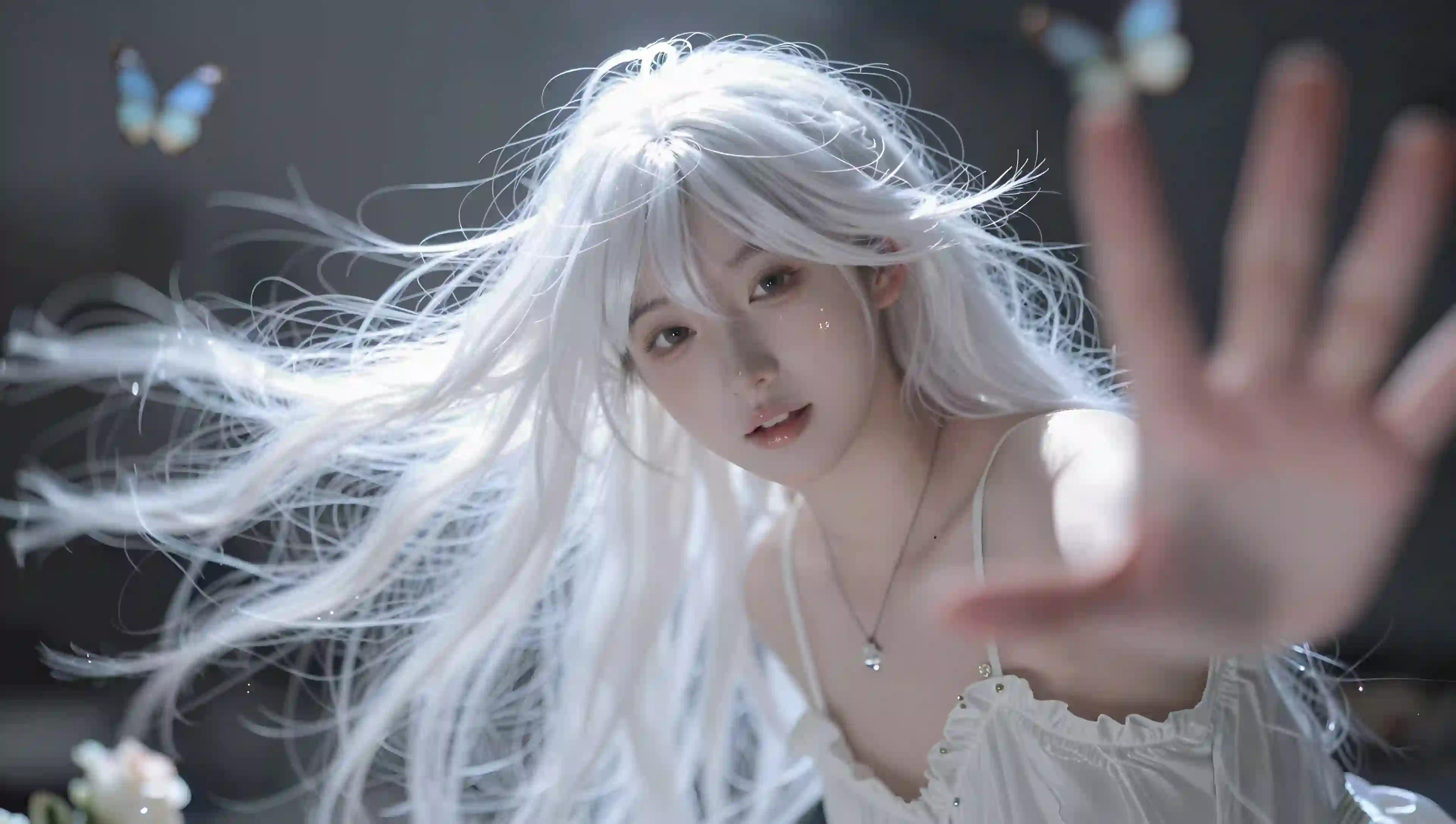长发美女 吊带 白色吊带 超现实主义 蝴蝶 白发