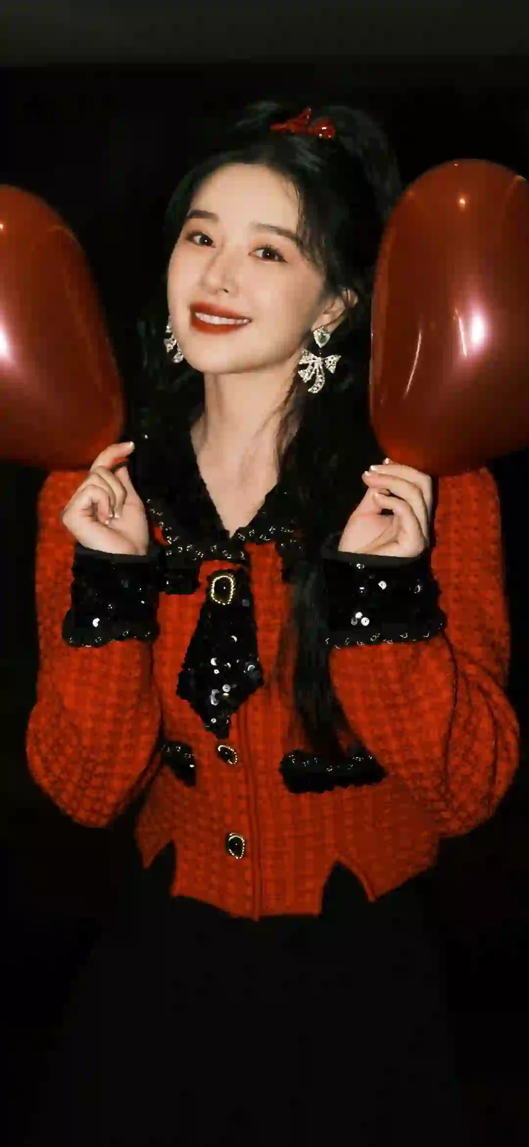 明星美女 阚清子 大红衣服