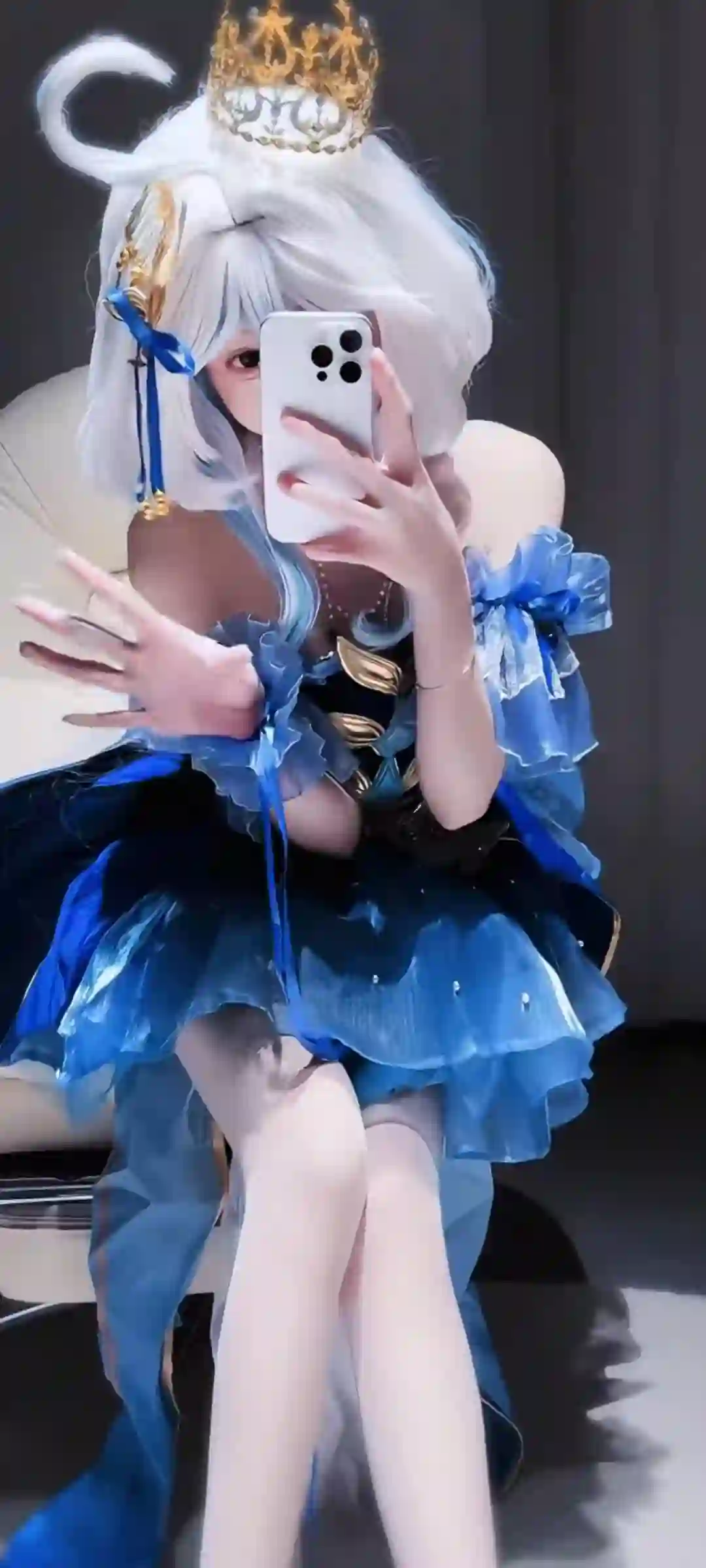 蓝裙 皇冠 少女 COS 自拍 华丽 礼服