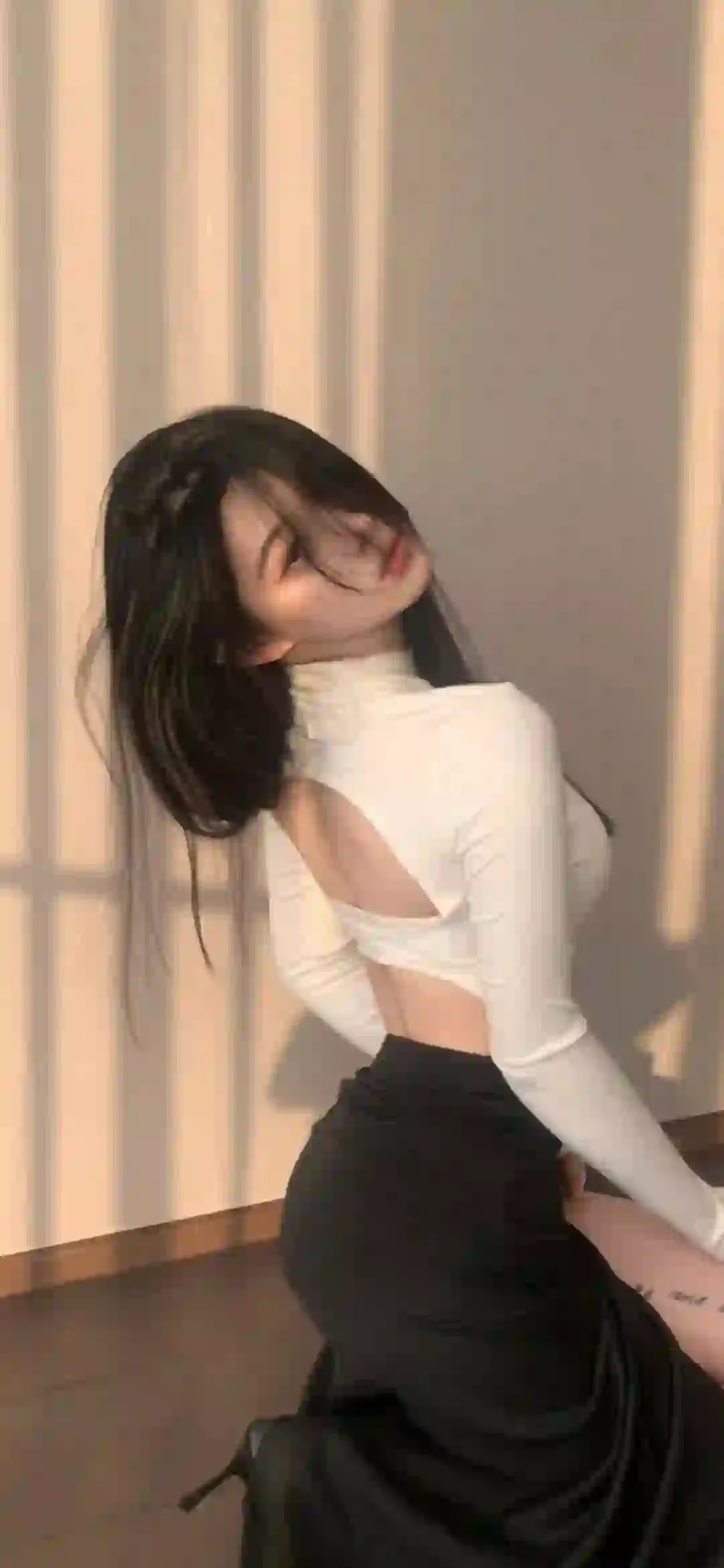 性感美女 长发女孩 白色衣服