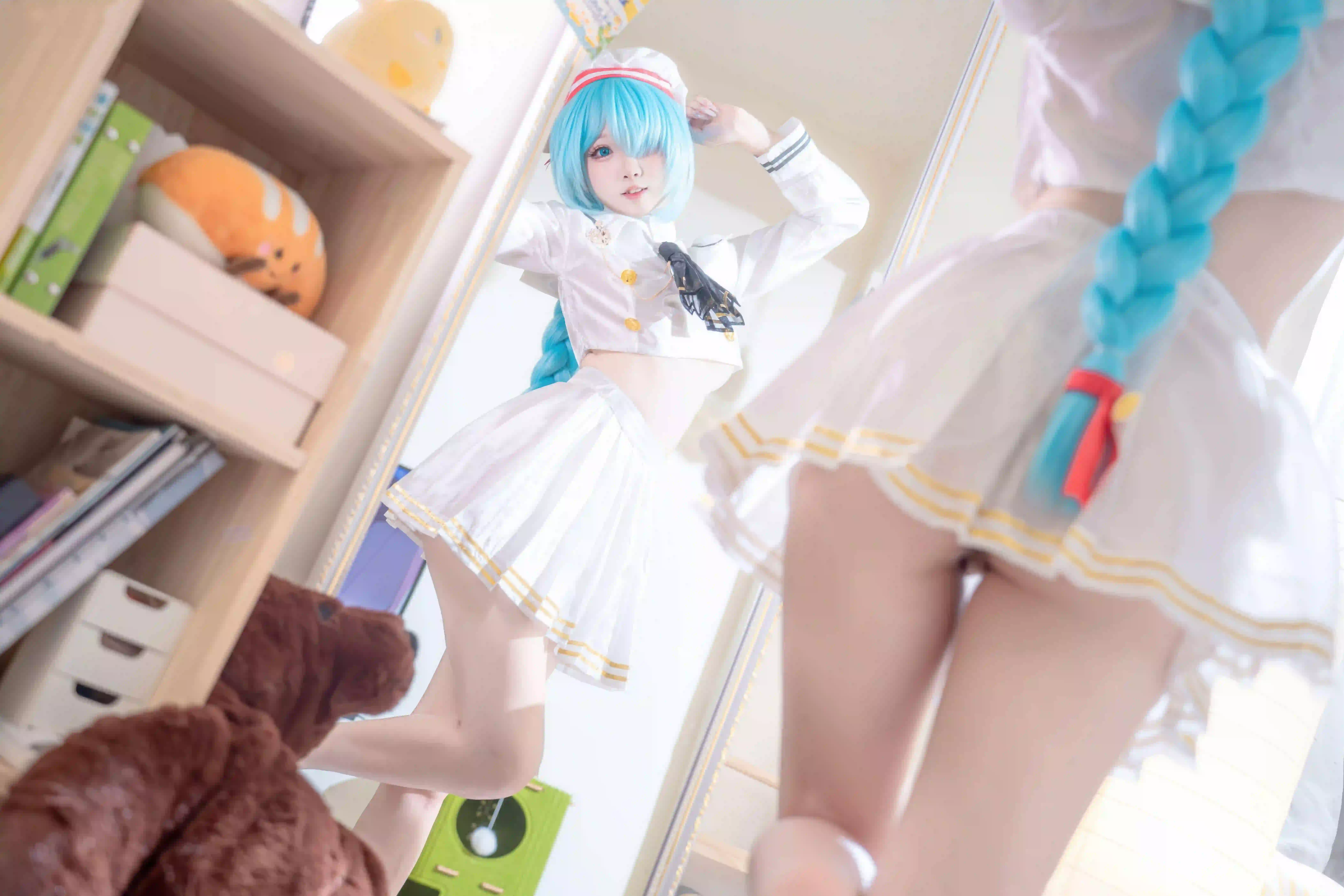蓝色头发  性感美女 居家写真 丝袜美腿
