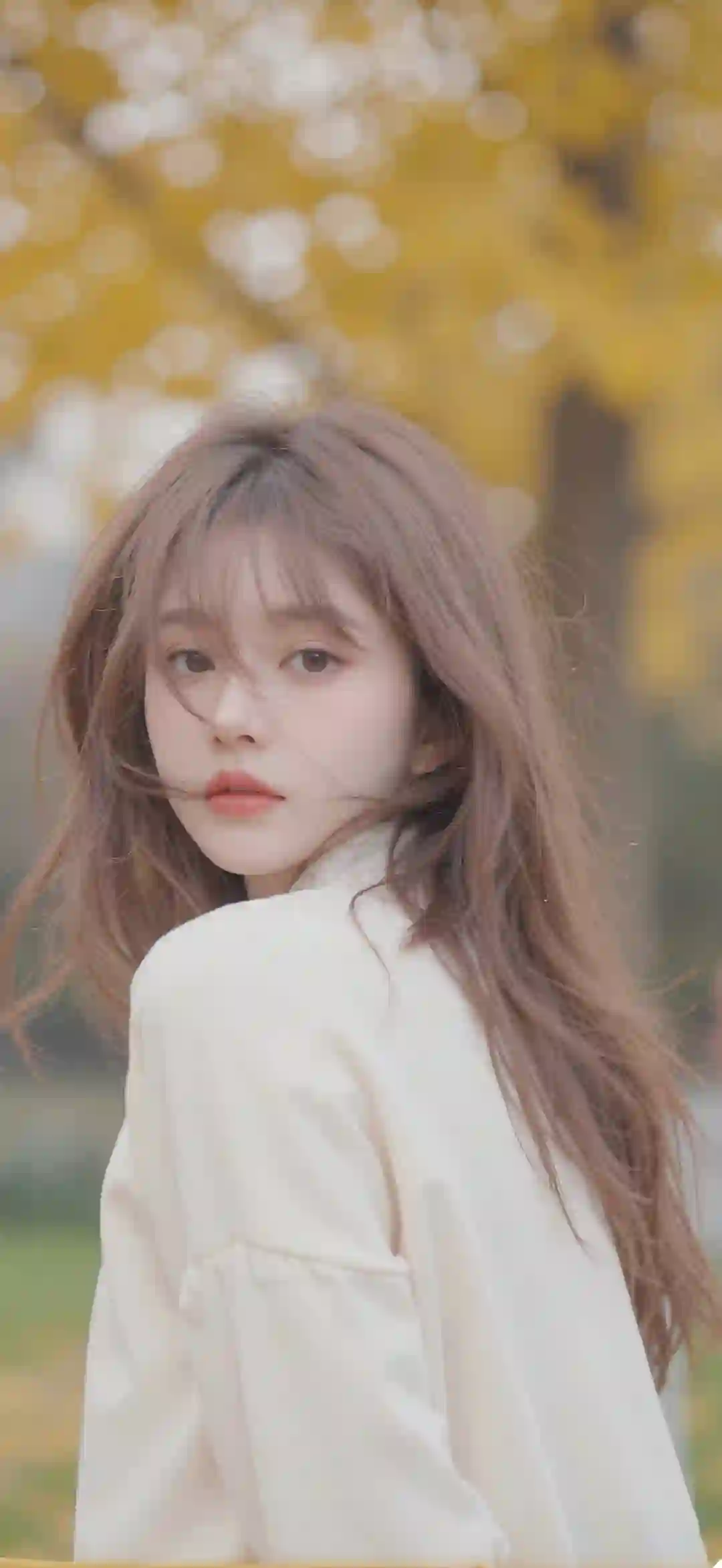 回眸 长发清纯美女 唯美场景